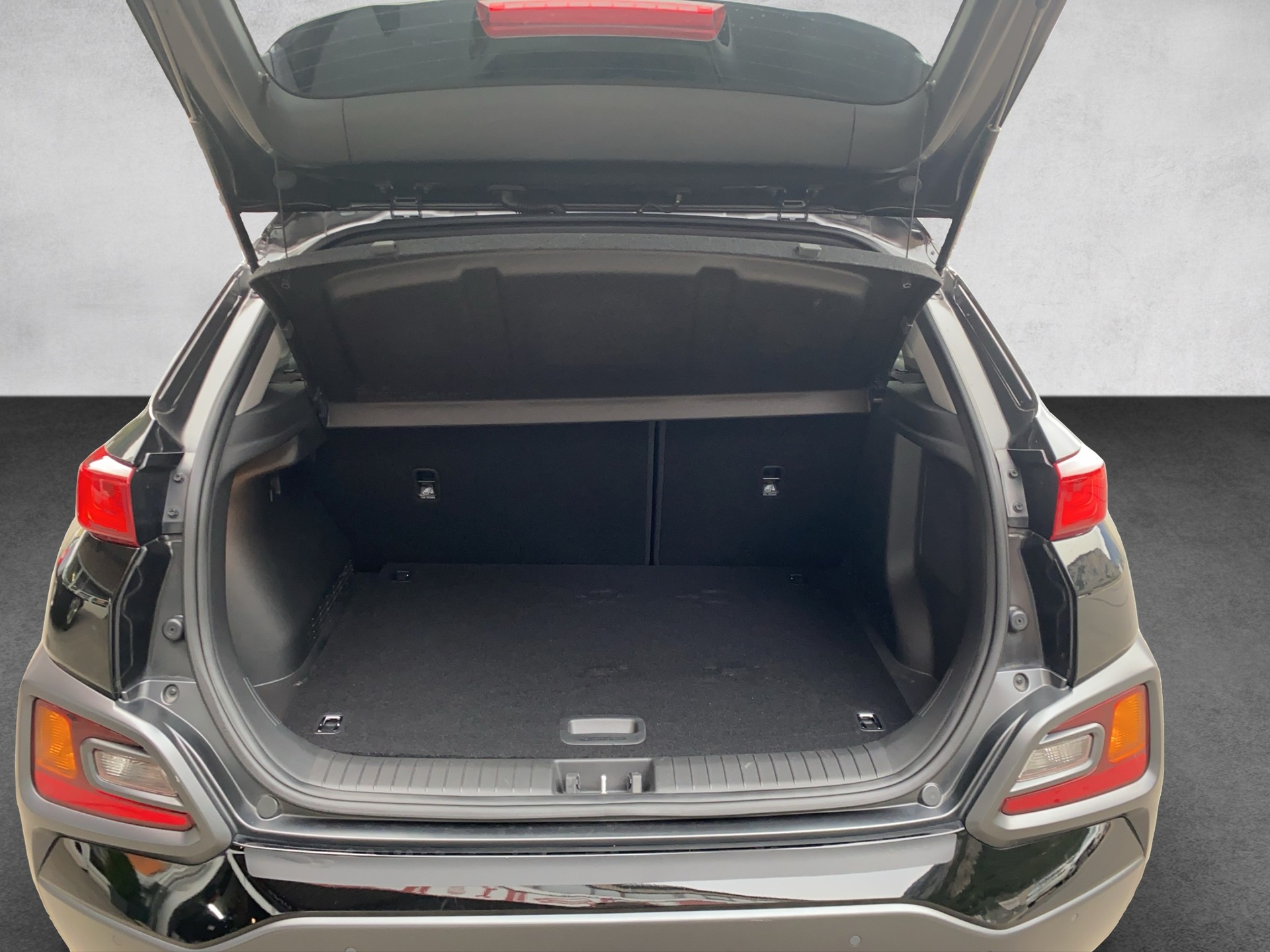 HYUNDAI Kona 1.6 T-GDi Launch 4WD DCT-image-23