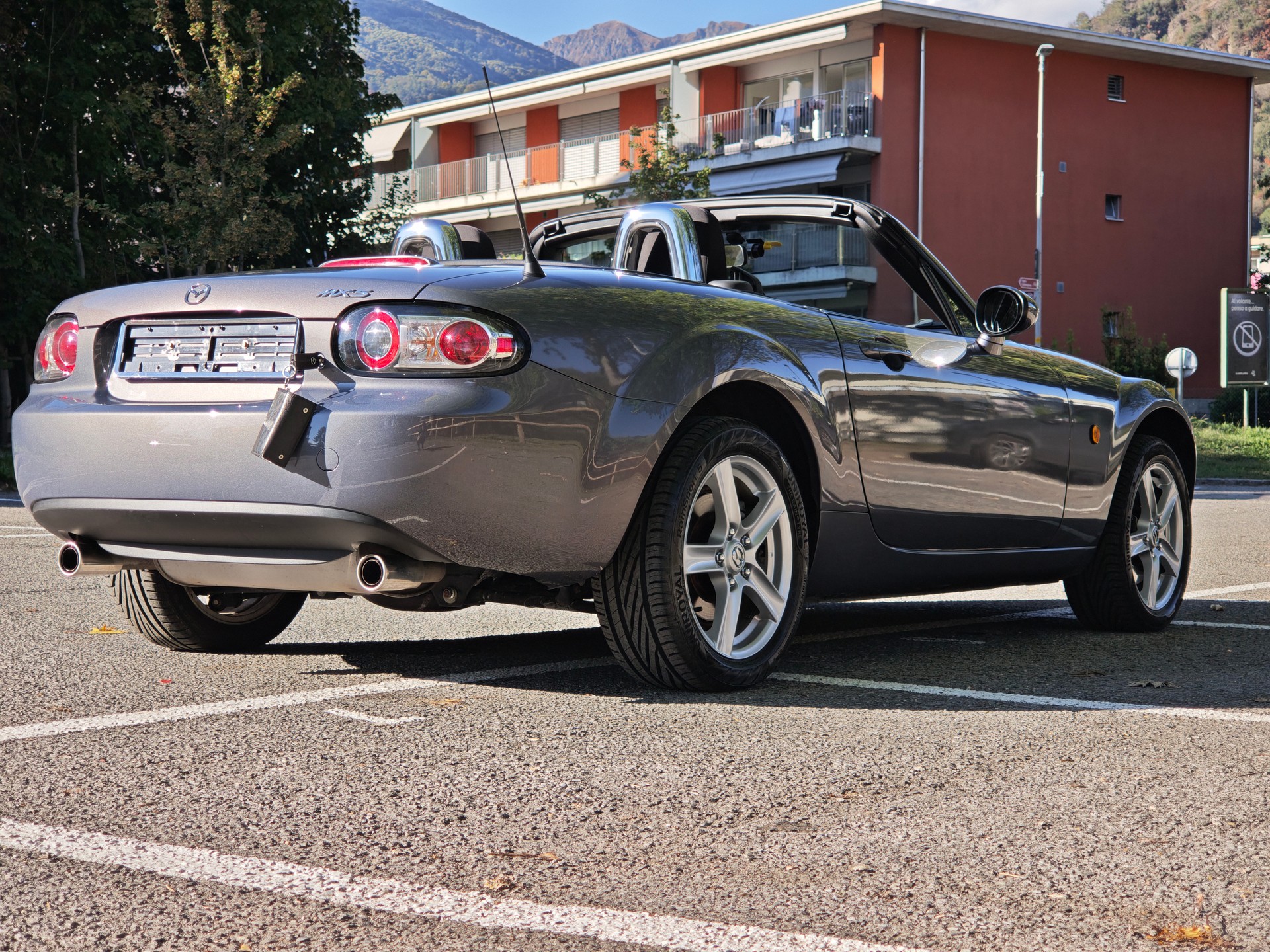 MAZDA 1.8 Confort-image-4