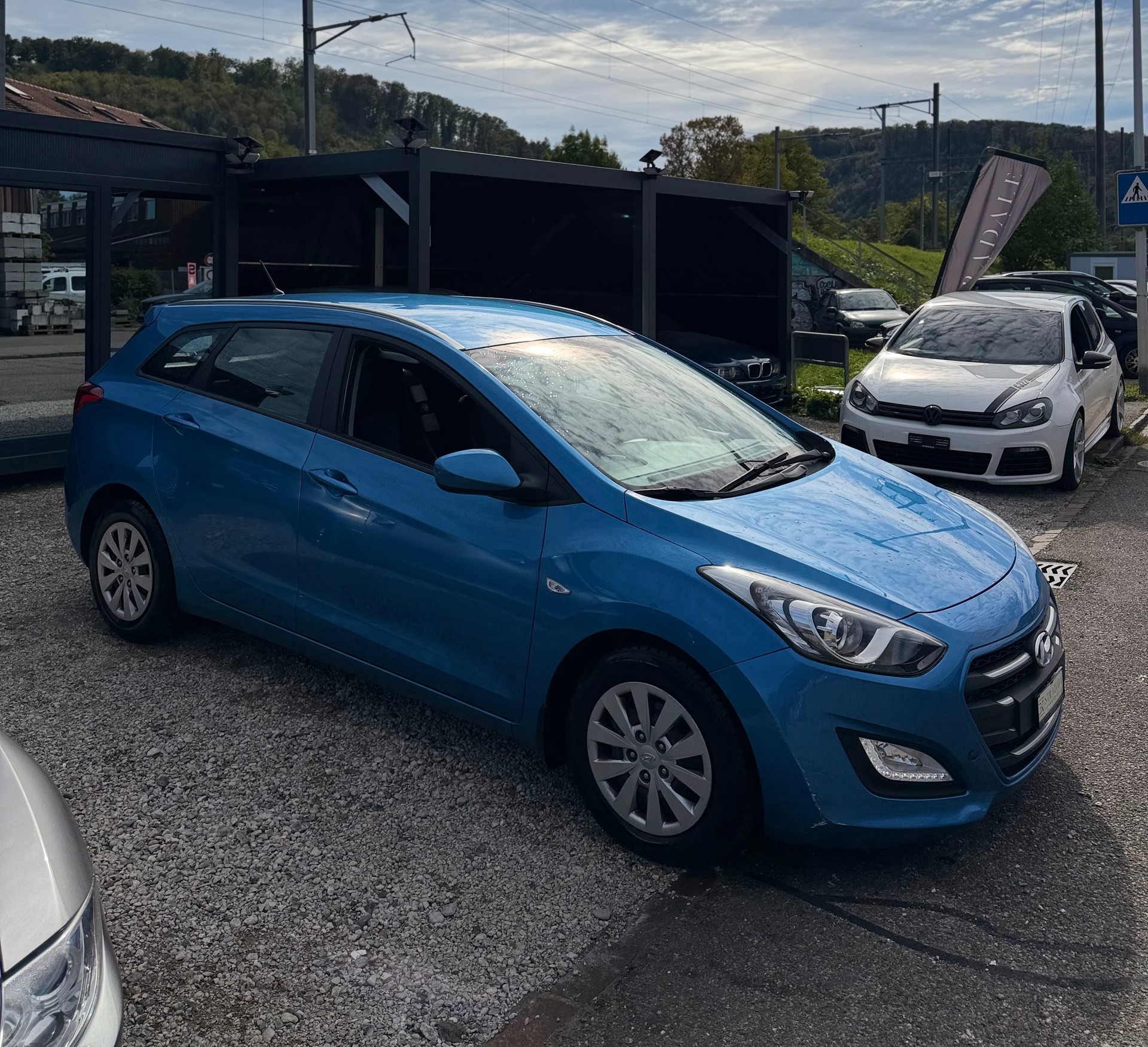 HYUNDAI i30 Wagon 1.6 CRDi Plena**Diesel**Handschalter**-image-3