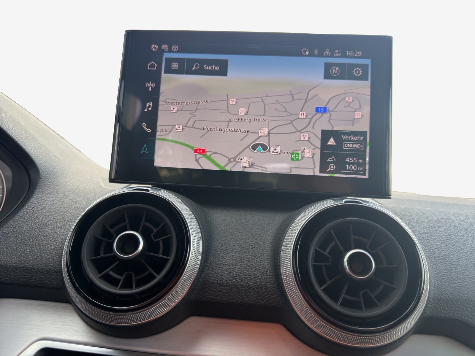 AUDI Q2 40 TFSI S line quattro S-tronic-image-10