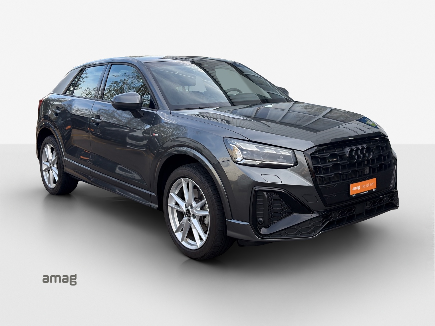 AUDI Q2 40 TFSI S line quattro S-tronic-image-5
