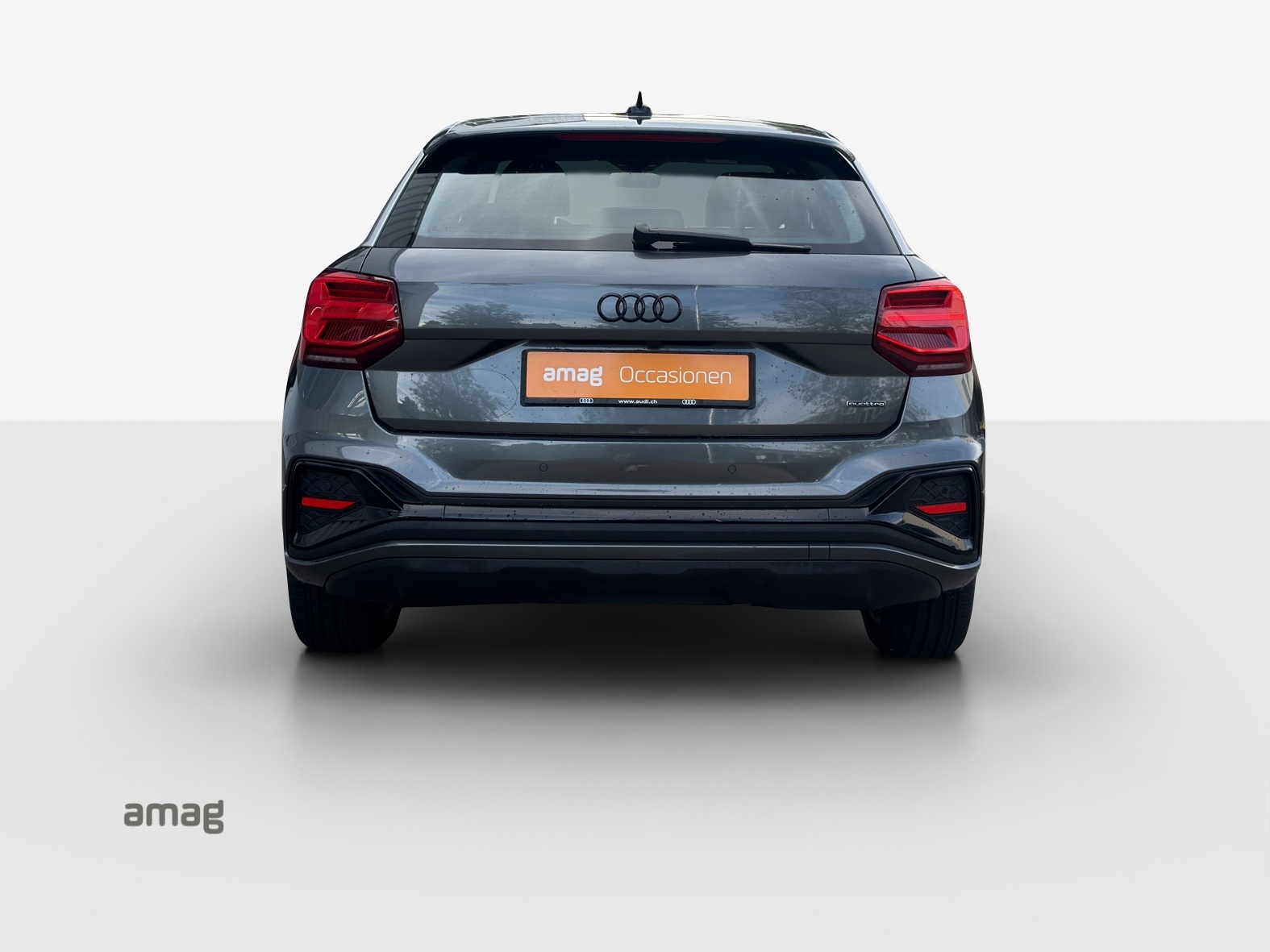 AUDI Q2 40 TFSI S line quattro S-tronic-image-3