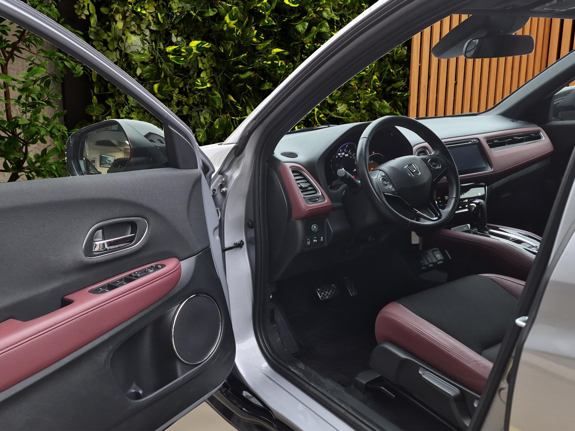 HONDA HR-V 1.5 VTEC Turbo-image-15