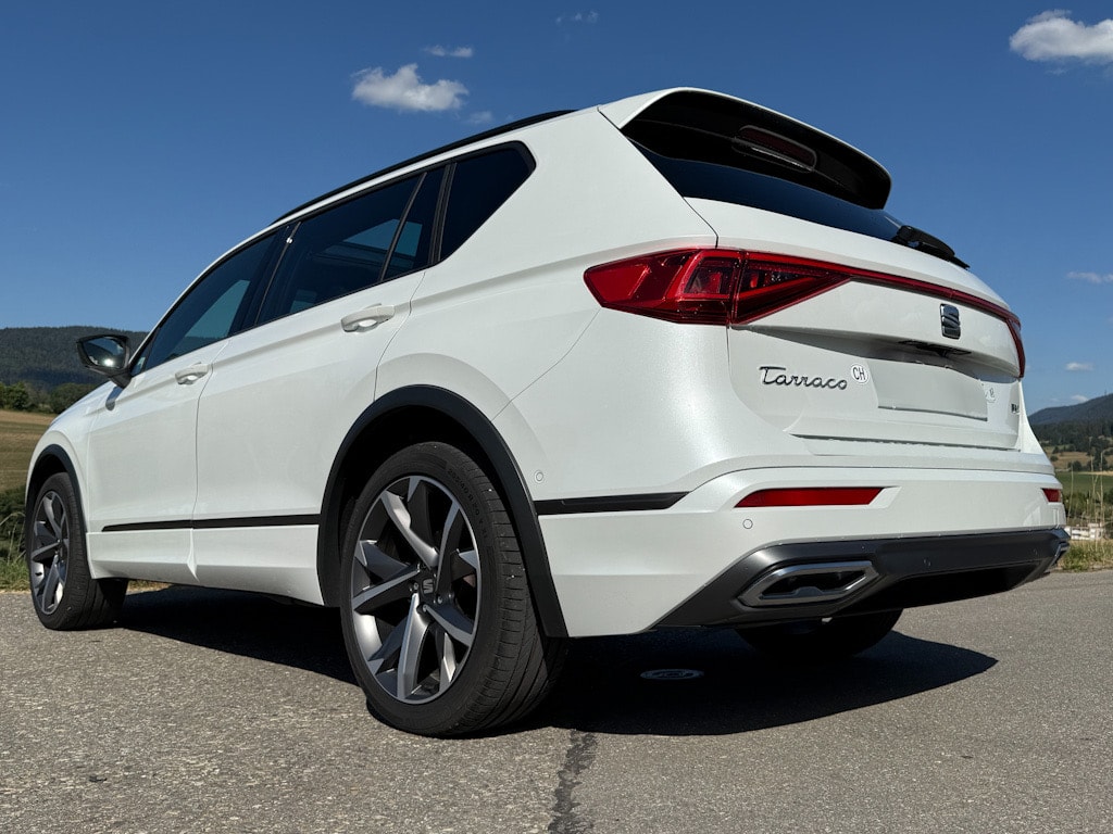 SEAT Tarraco 2.0TSI Hola FR 4Drive DSG/ 7places / Crochet /Toit panoramique-image-2