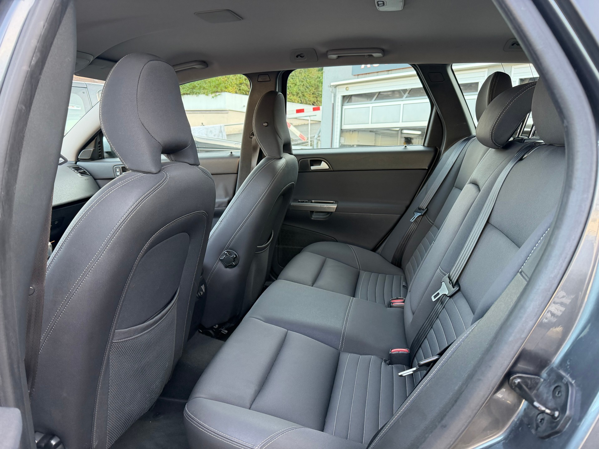VOLVO V50 2.0D Kinetic-image-7
