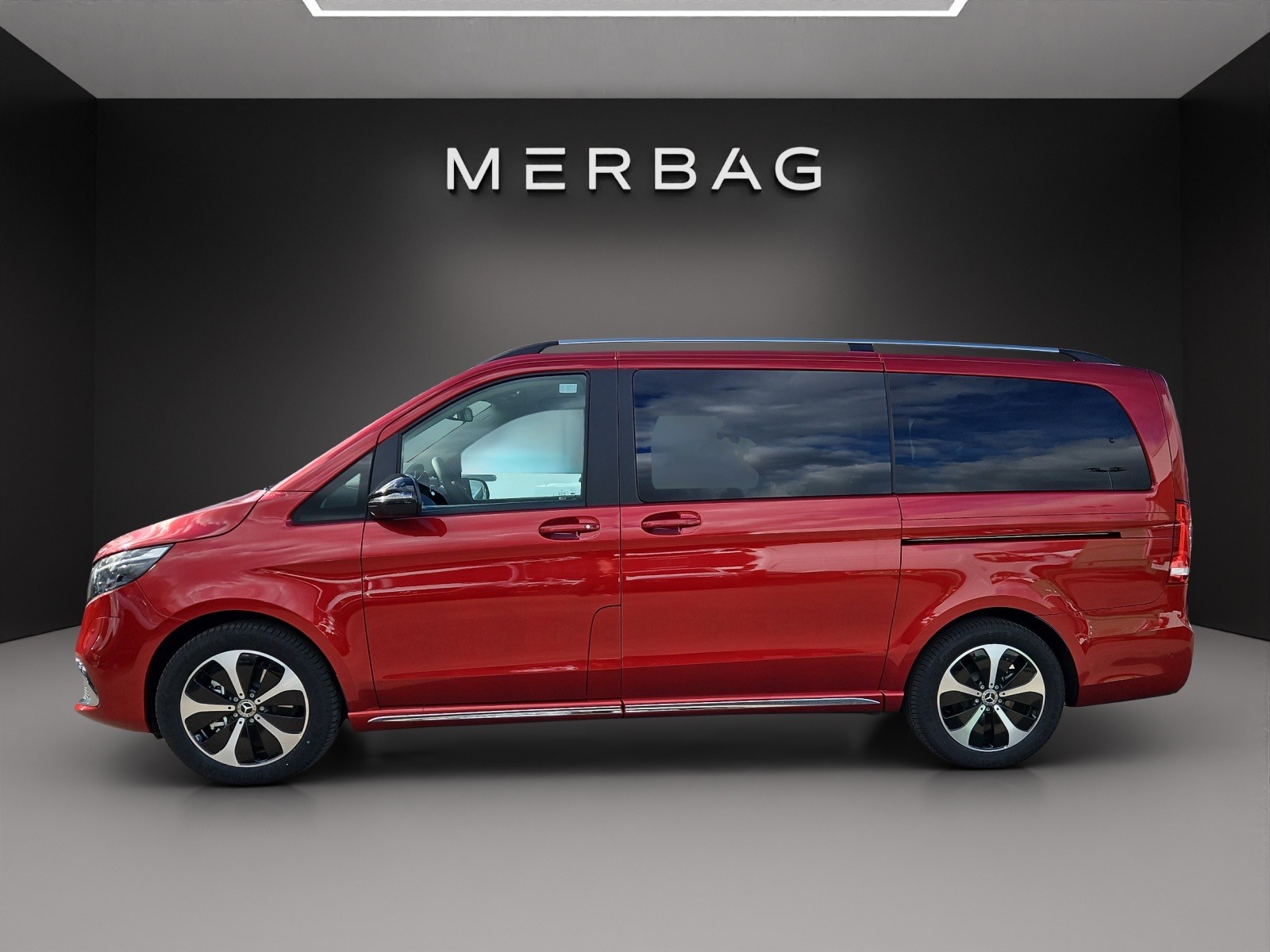 MERCEDES-BENZ EQV 300 lang-image-4