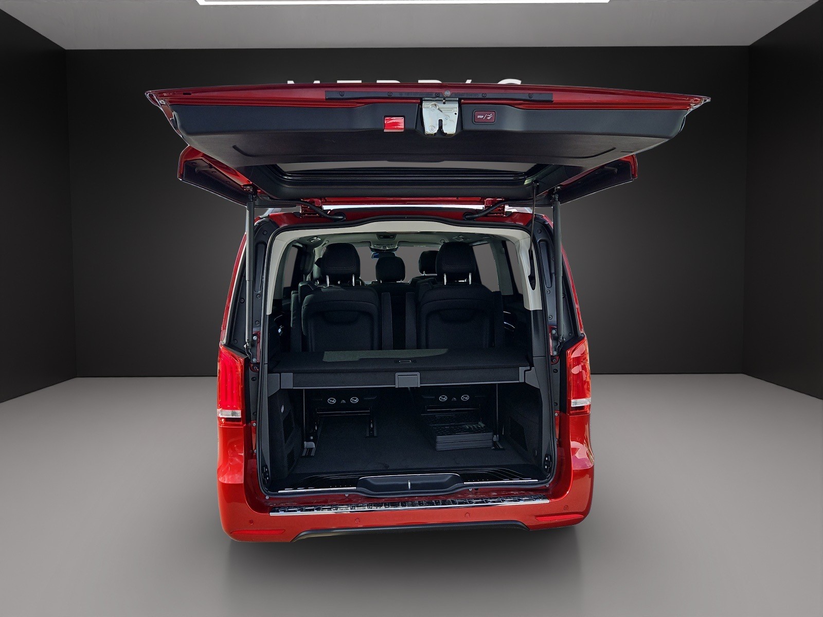 MERCEDES-BENZ EQV 300 lang-image-10
