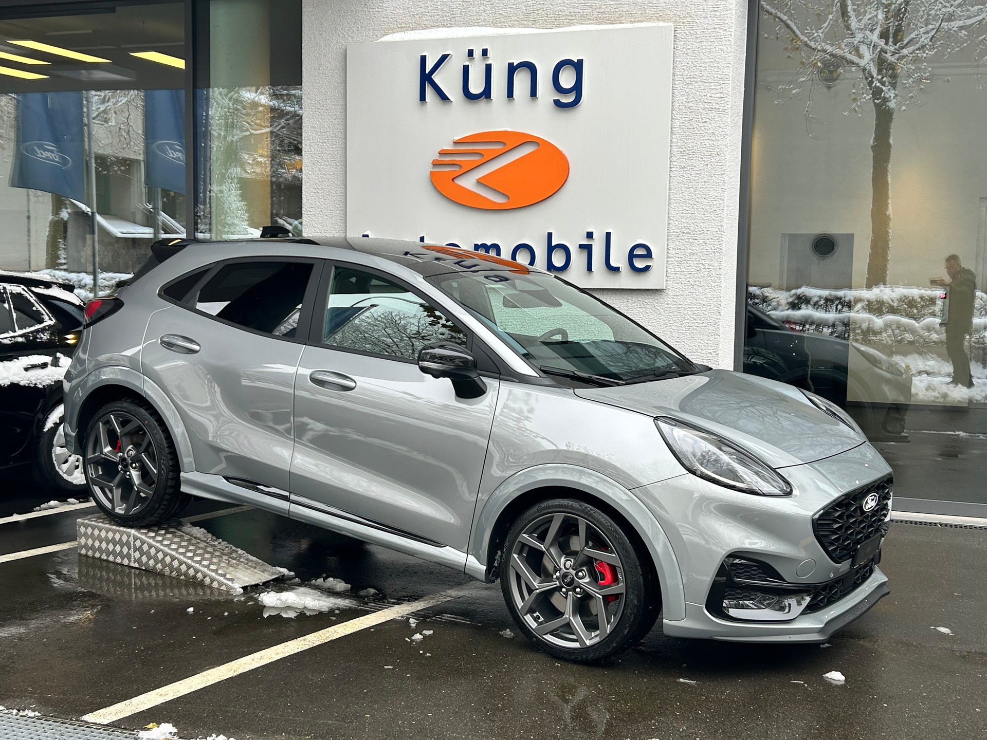 FORD Puma 1.0 MHEV ST Automat-image-1