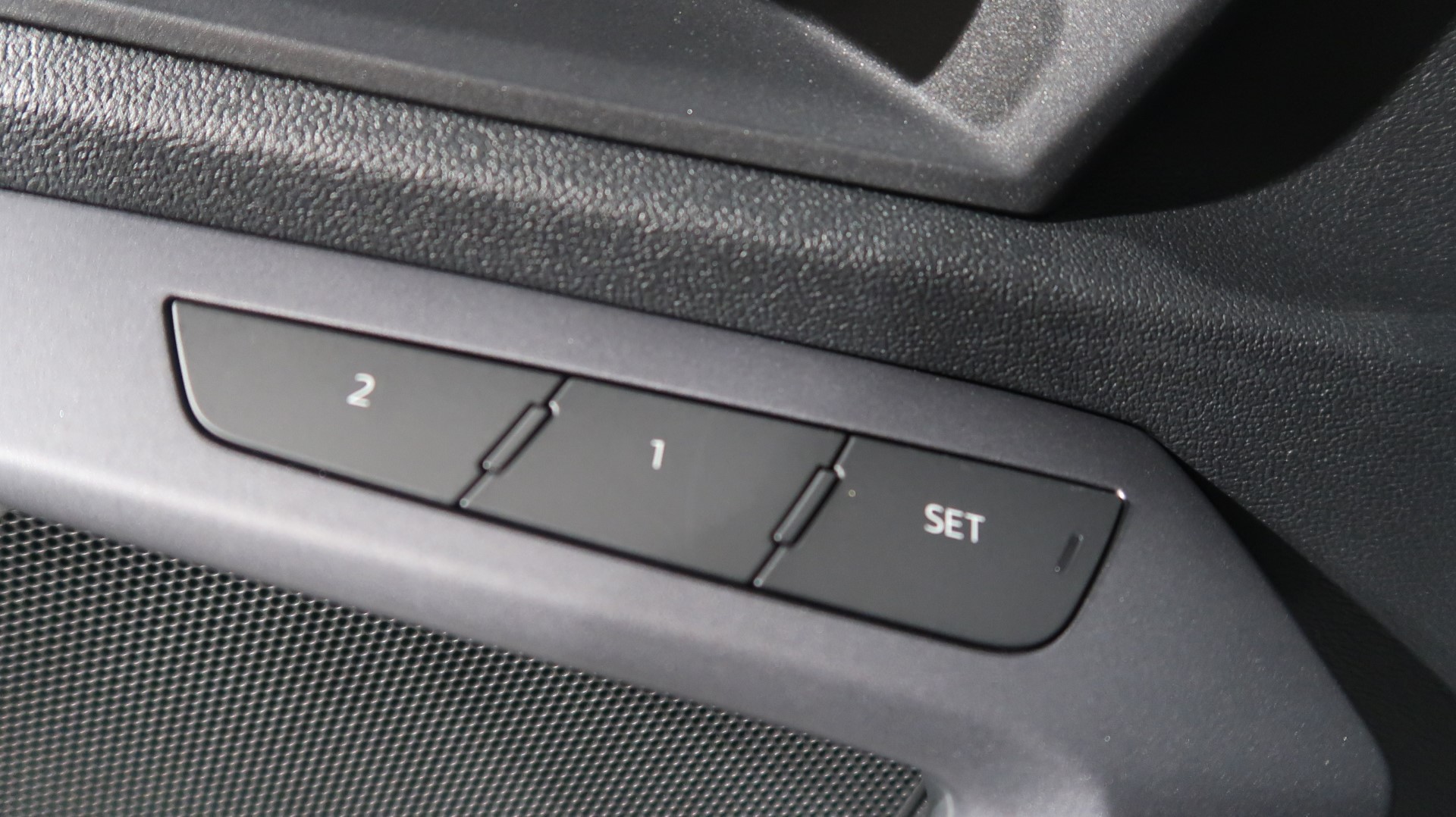 AUDI A3 allstreet TFSI 110 kW Attraction S tronic-image-11