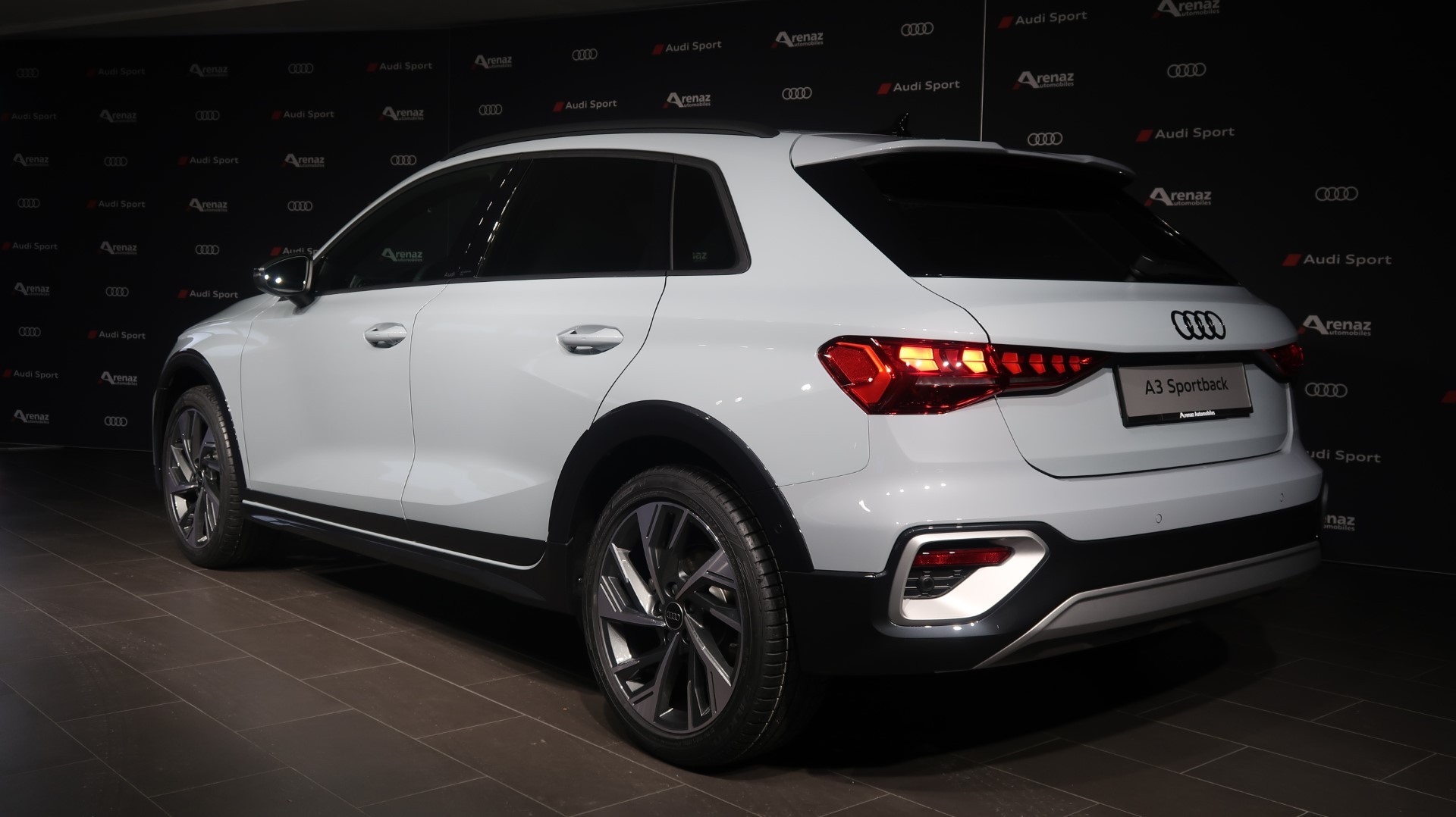 AUDI A3 allstreet TFSI 110 kW Attraction S tronic-image-1