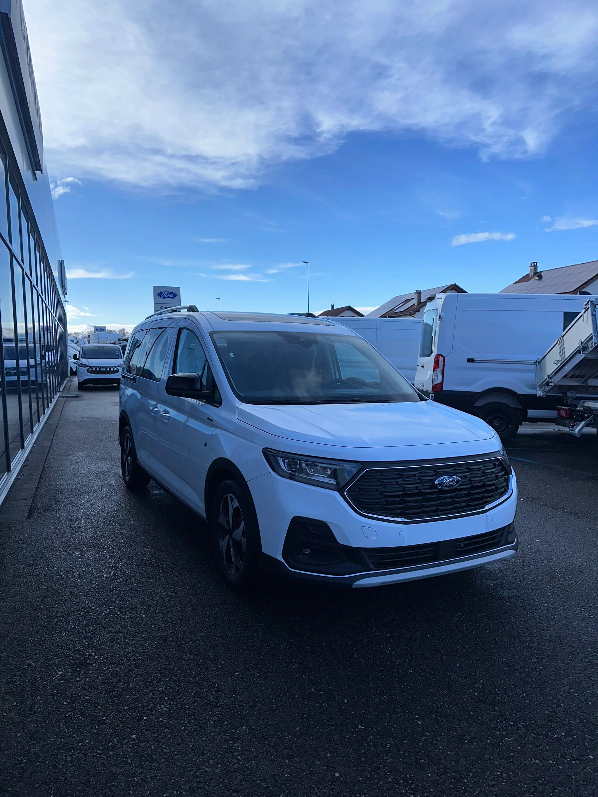 FORD TOURNEO CONNECT Grand 2.0 EcoB Active/122CV/Man.-image-8