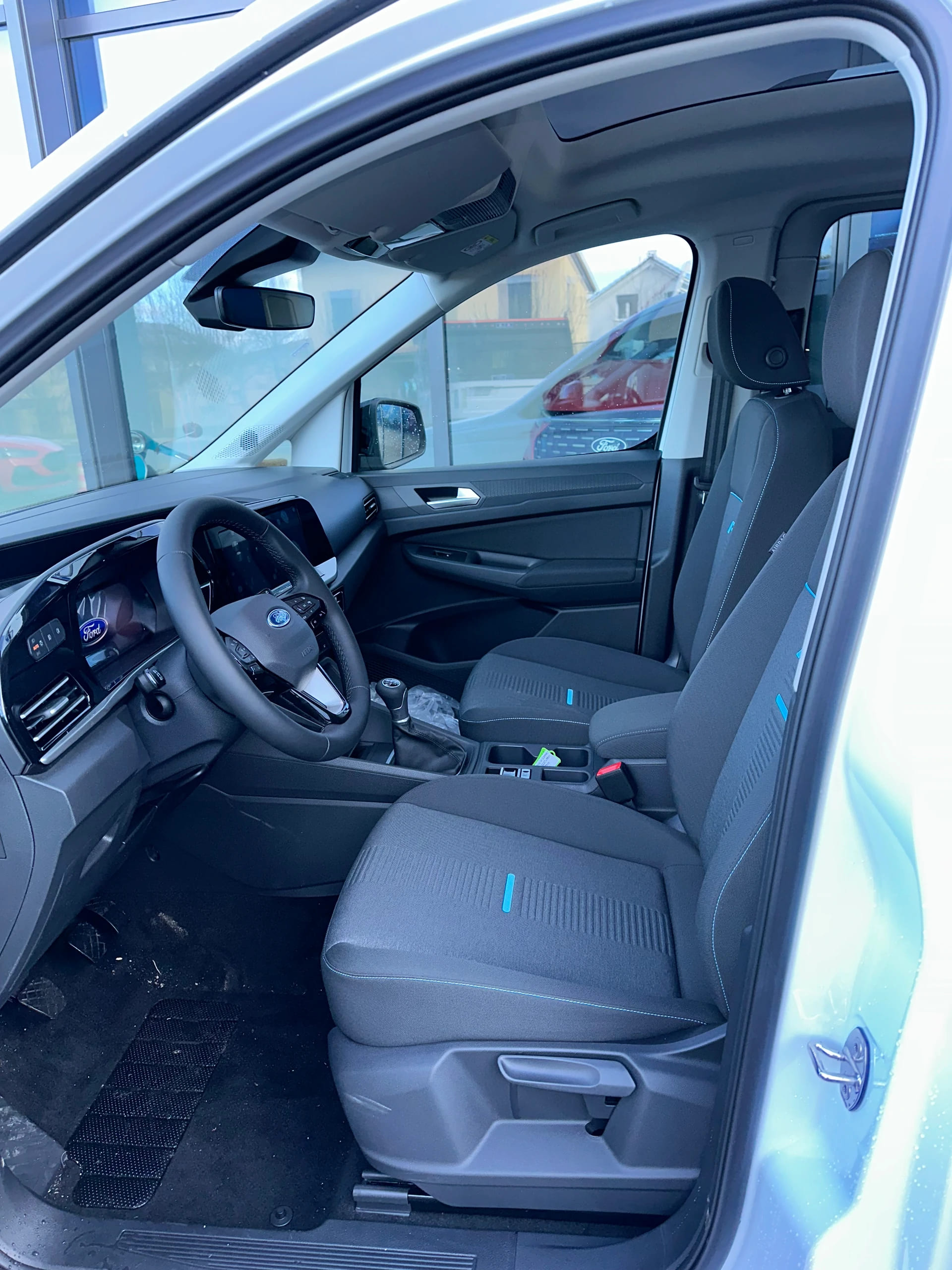 FORD TOURNEO CONNECT Grand 2.0 EcoB Active/122CV/Man.-image-9