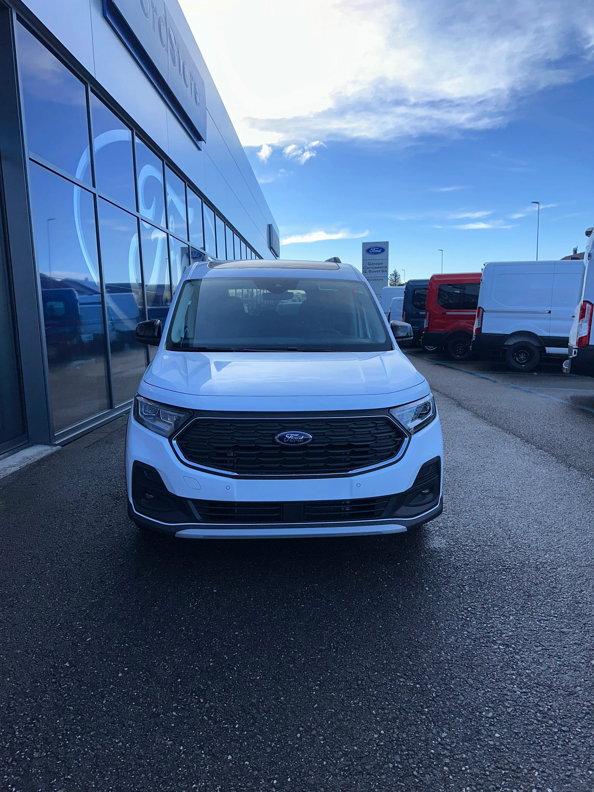 FORD TOURNEO CONNECT Grand 2.0 EcoB Active/122CV/Man.-image-7