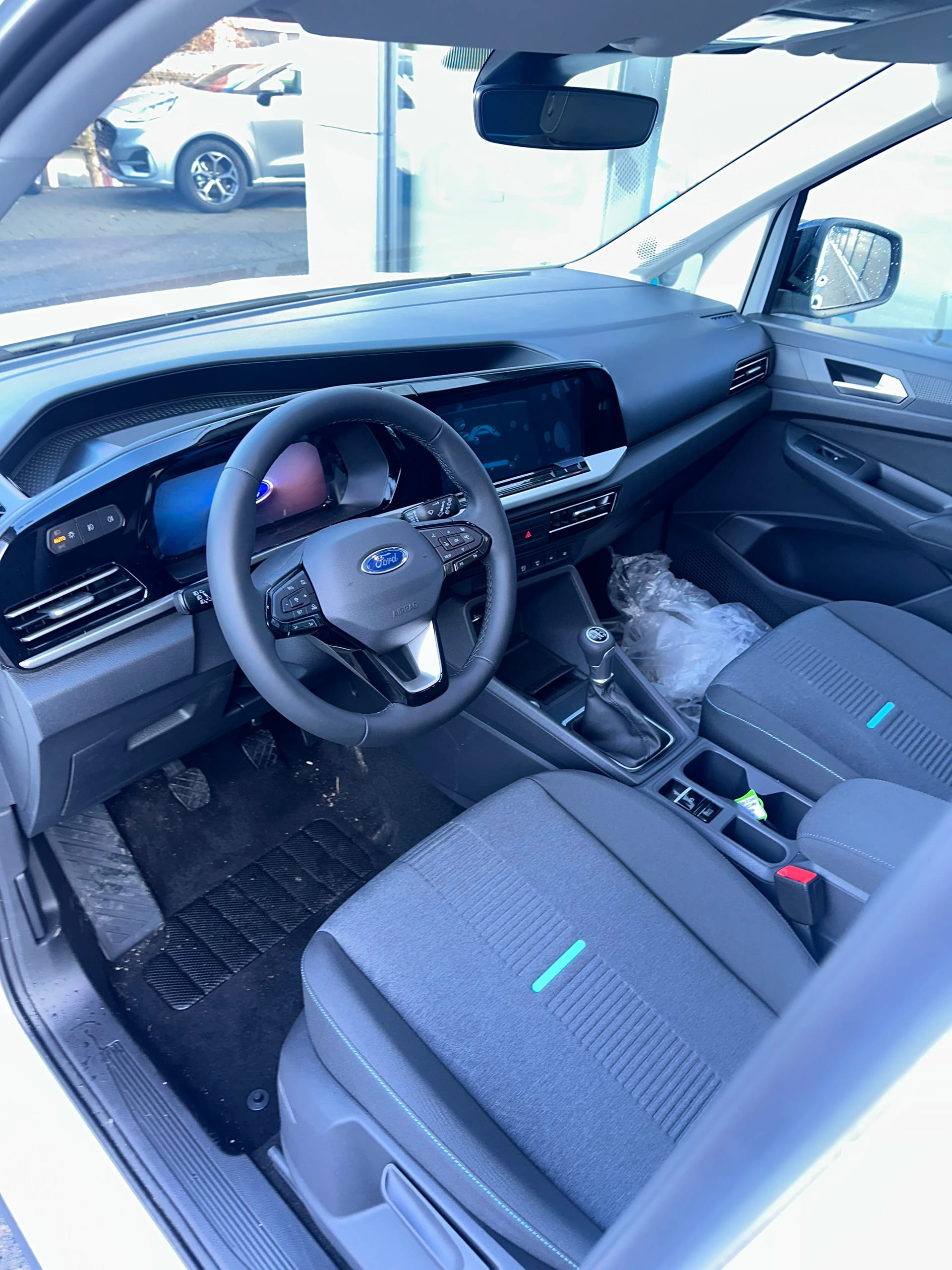 FORD TOURNEO CONNECT Grand 2.0 EcoB Active/122CV/Man.-image-12
