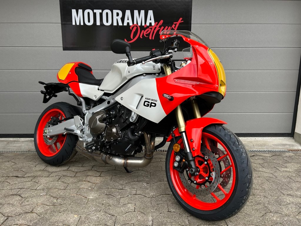 YAMAHA XSR 900 GP-showroom-element-1