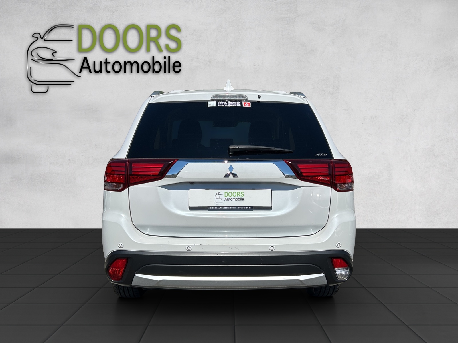 MITSUBISHI Outlander 2.2 DID Style Anniversary 4WD Automatic-image-5