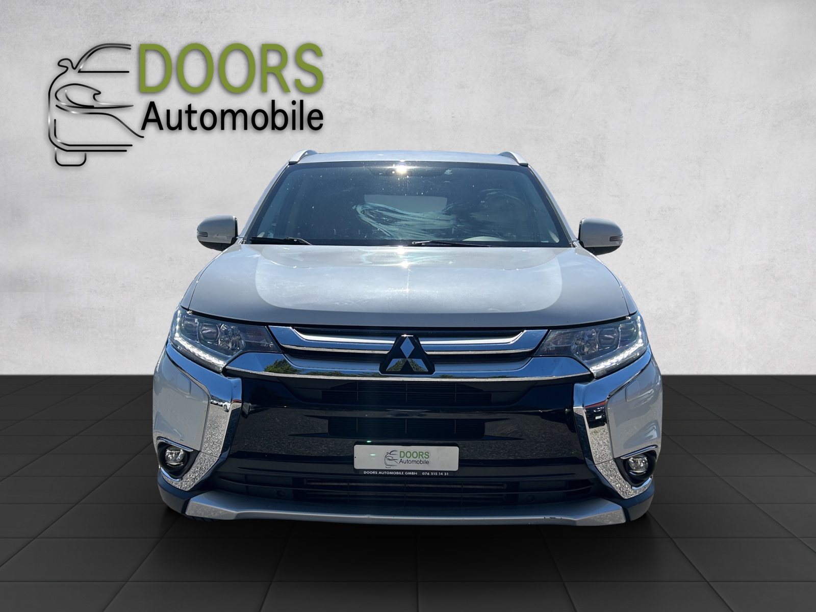 MITSUBISHI Outlander 2.2 DID Style Anniversary 4WD Automatic-image-1