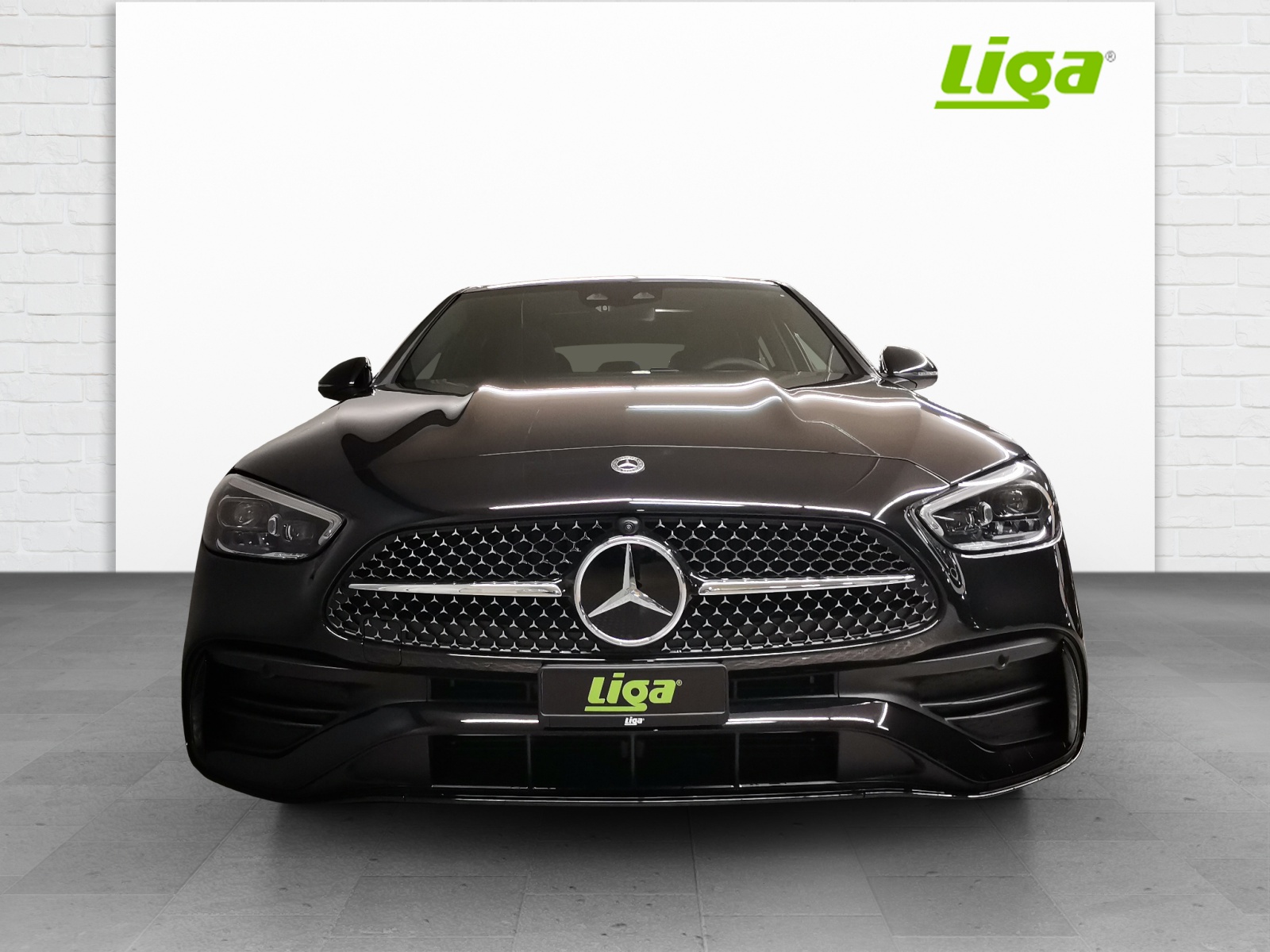MERCEDES-BENZ C 300 AMG Line 4Matic-image-2