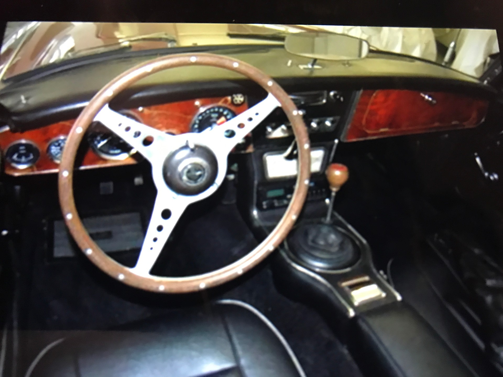 AUSTIN-HEALEY-image-3