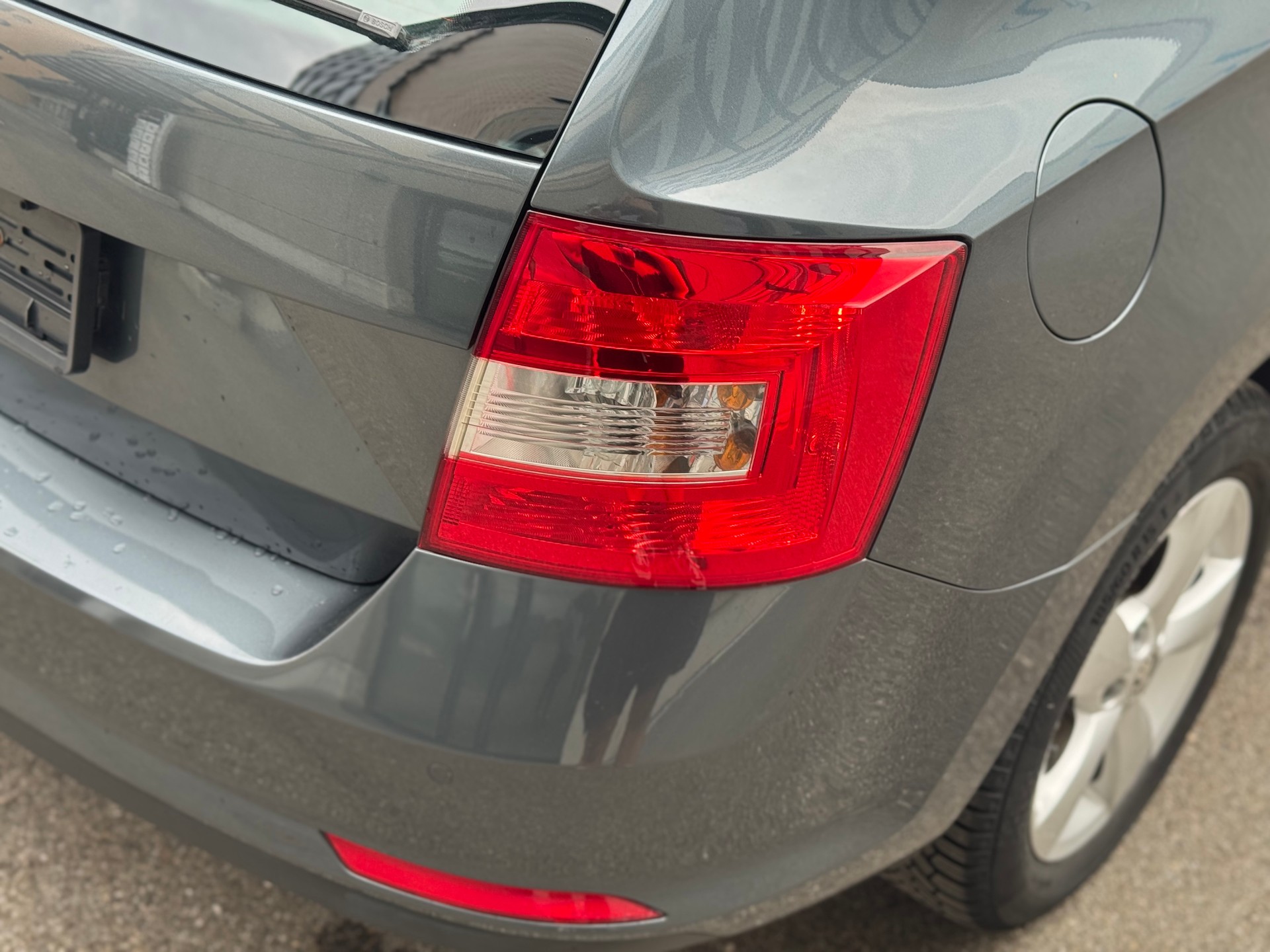 SKODA Rapid Spaceback 1.4 TSI Elegance DSG-image-10