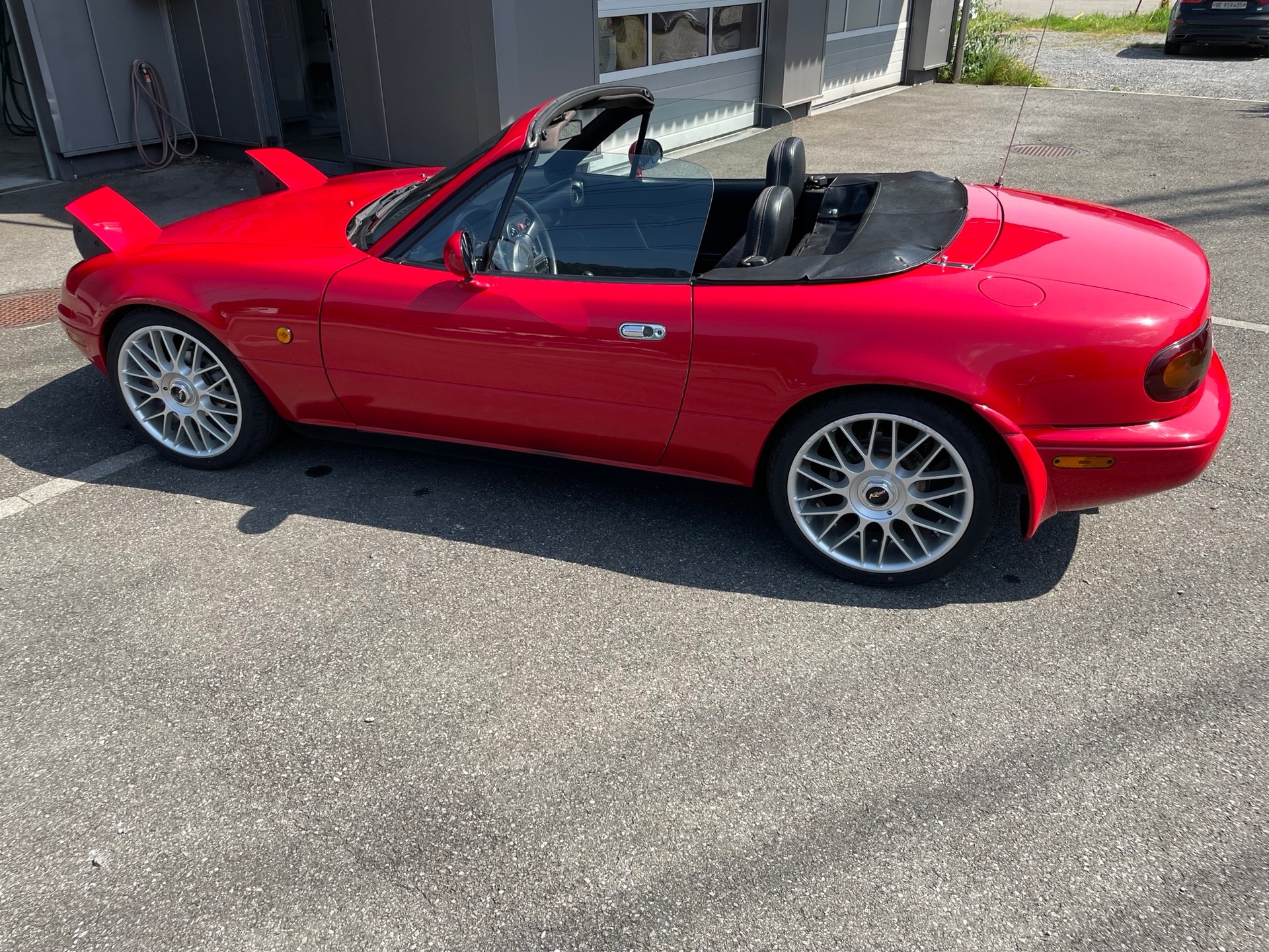 MAZDA MX-5-image-1