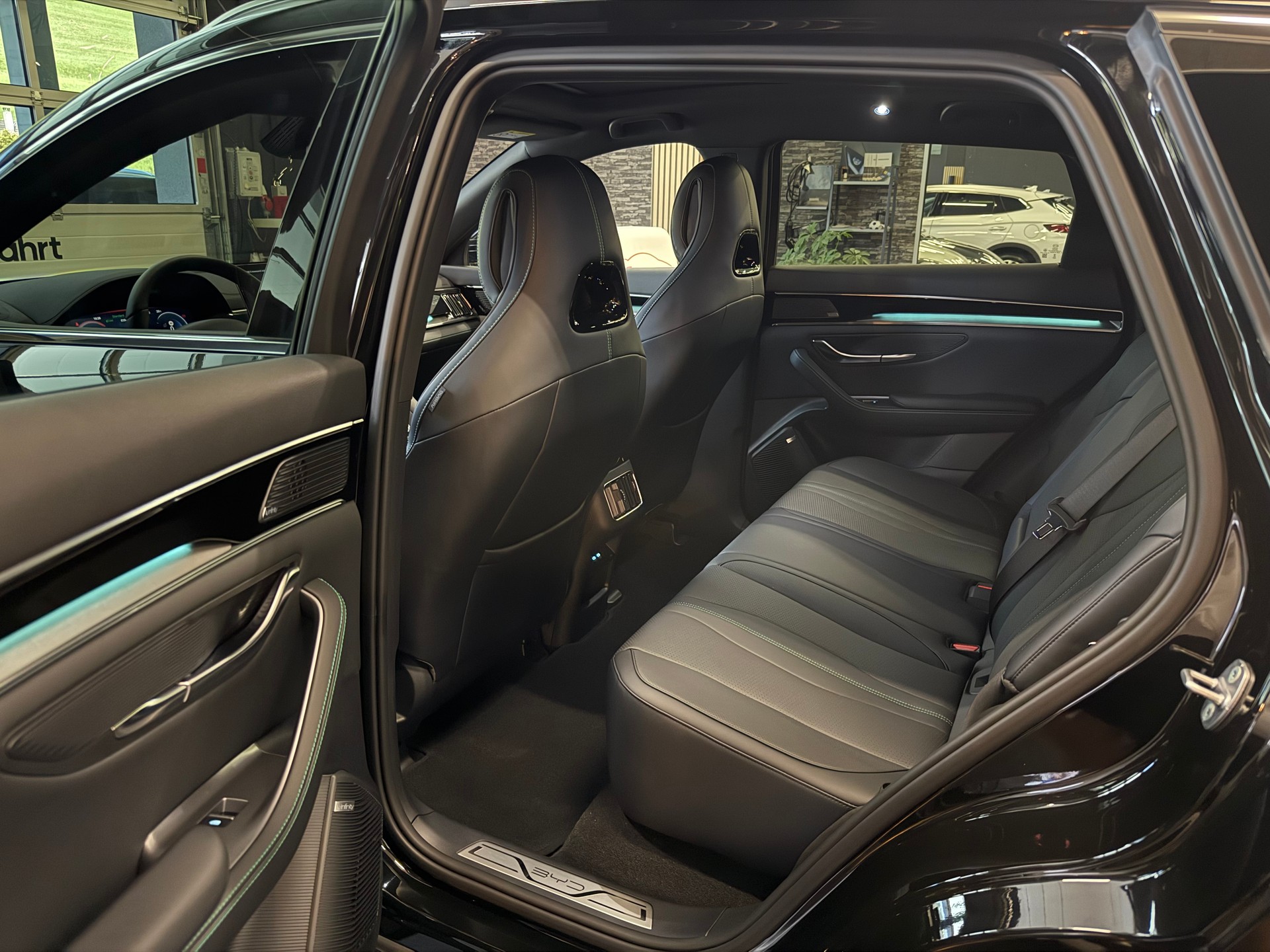 BYD Seal U Design Elektro-image-28