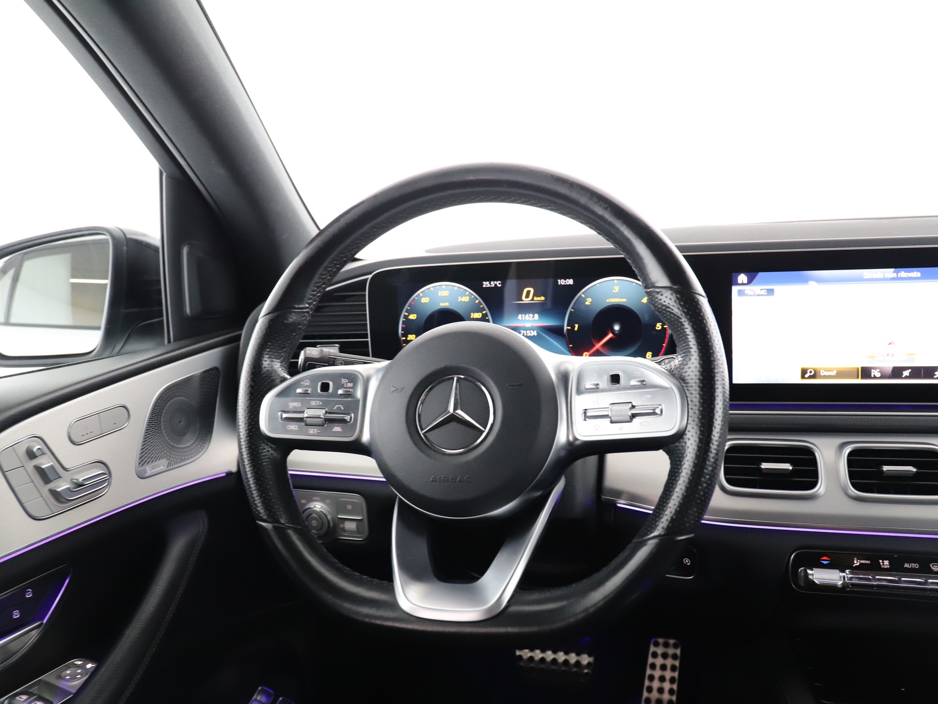 MERCEDES-BENZ GLE 300 d AMG Line 4Matic-image-11