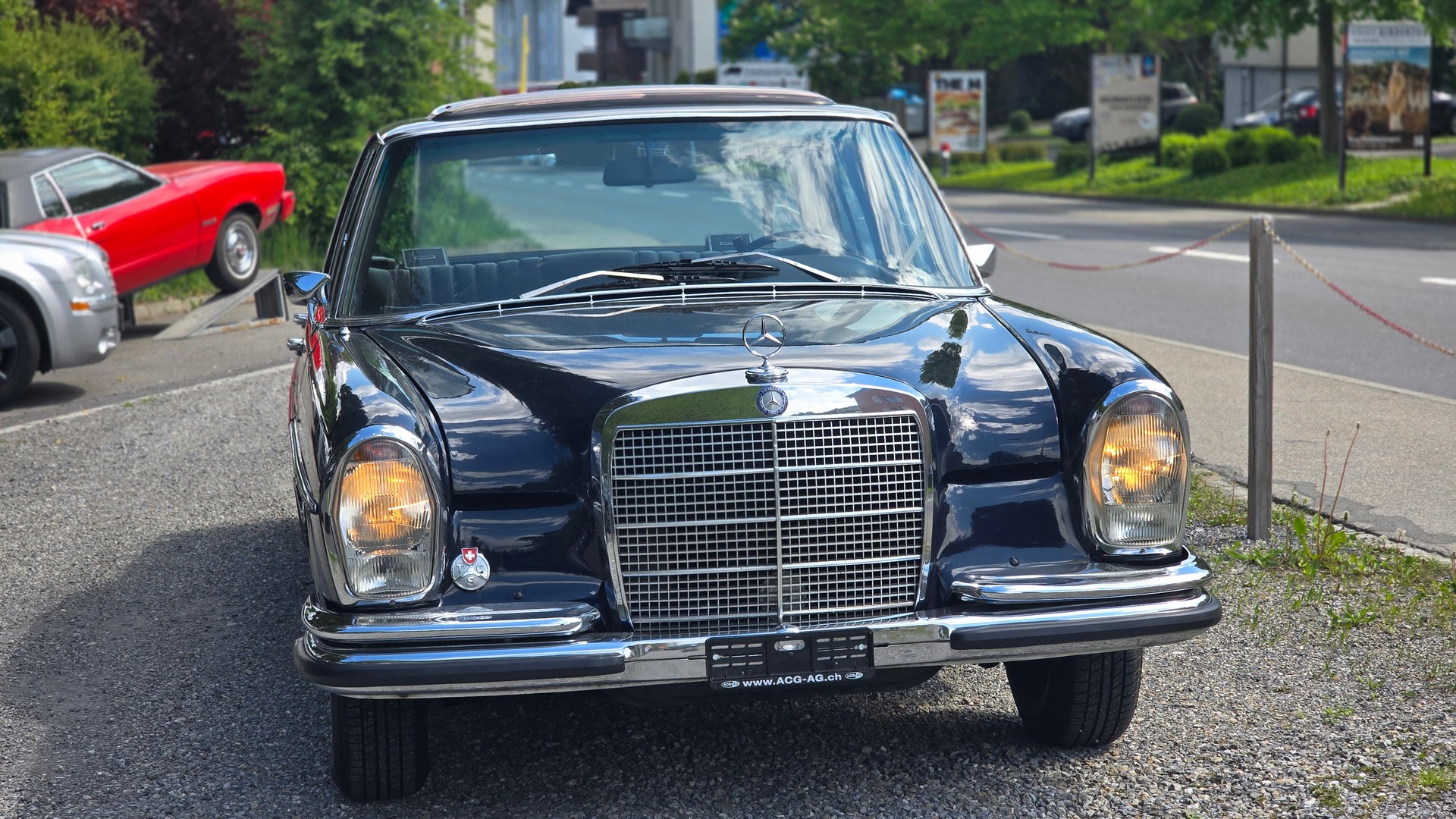 MERCEDES-BENZ 280 SE Veteran-showroom-element-2