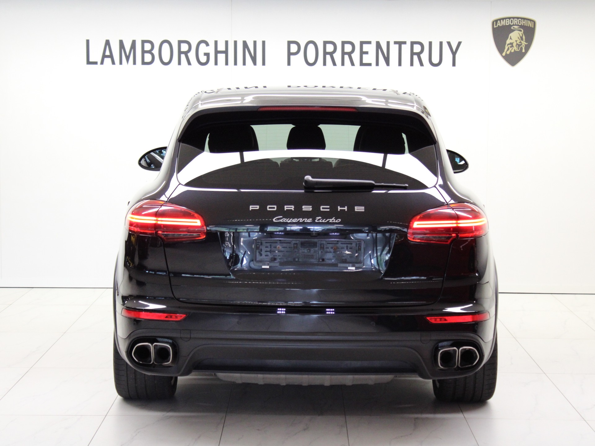 PORSCHE Cayenne Turbo-image-3