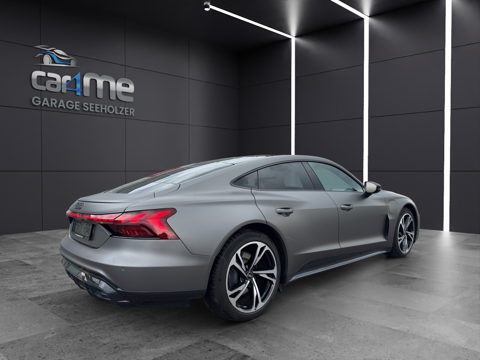 AUDI e-tron GT quattro-image-5