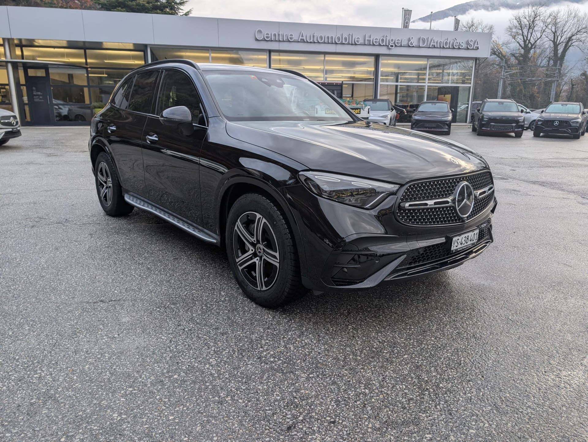 MERCEDES-BENZ GLC 300 4Matic AMG Line 9G-Tronic-image-7