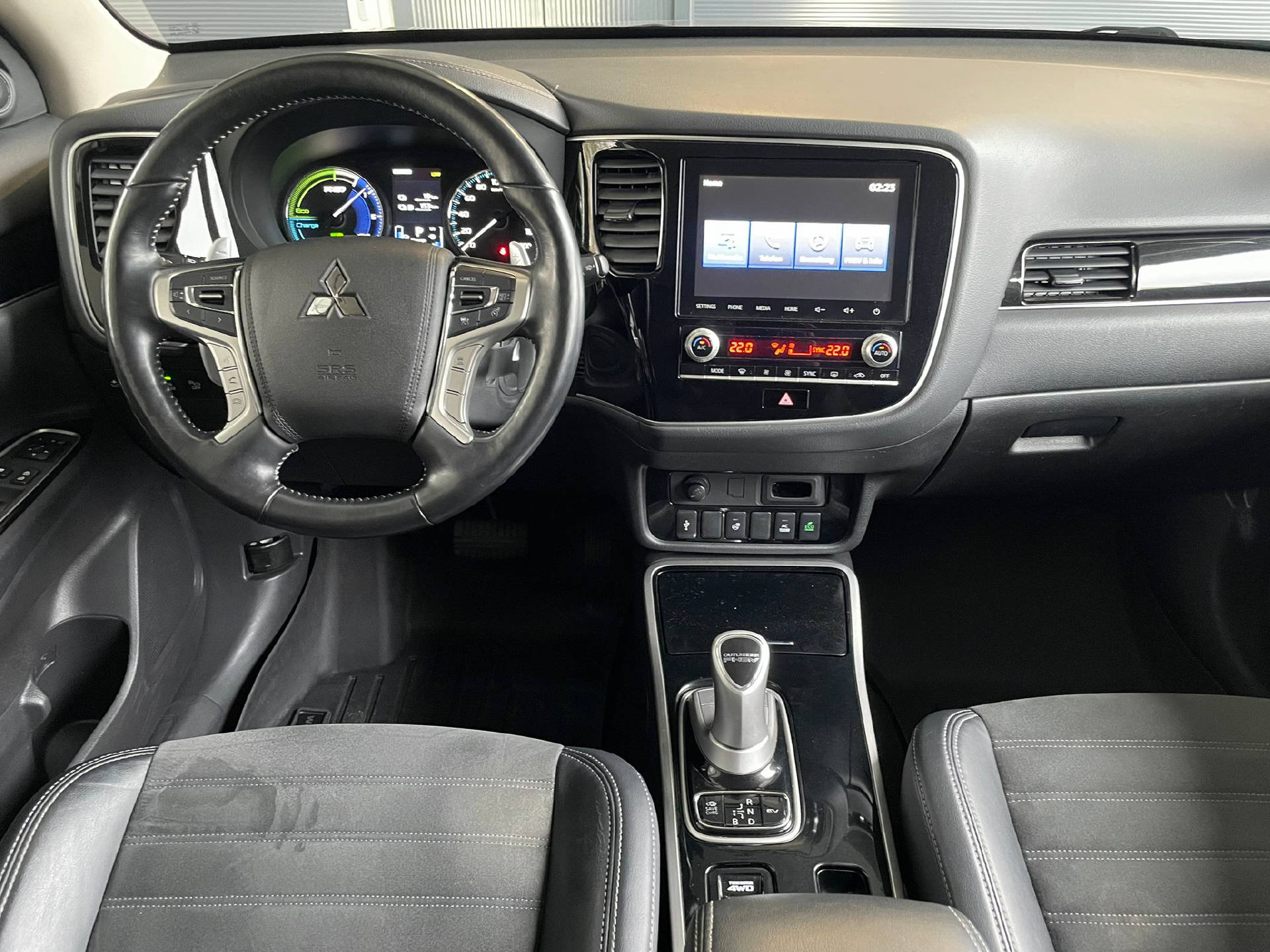 MITSUBISHI Outlander 2.4 PHEV Diamond-image-6