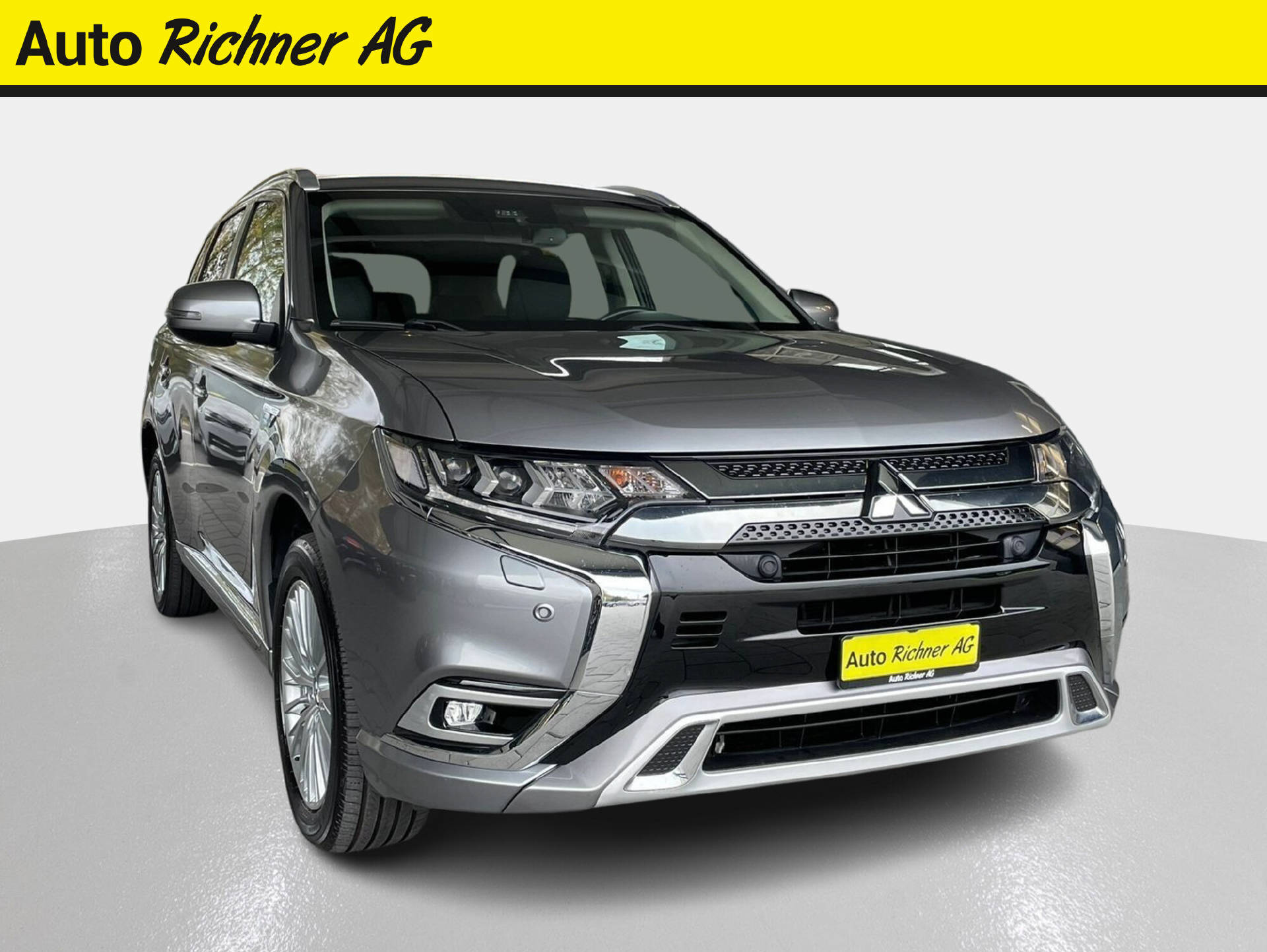 MITSUBISHI Outlander 2.4 PHEV Diamond-image-0