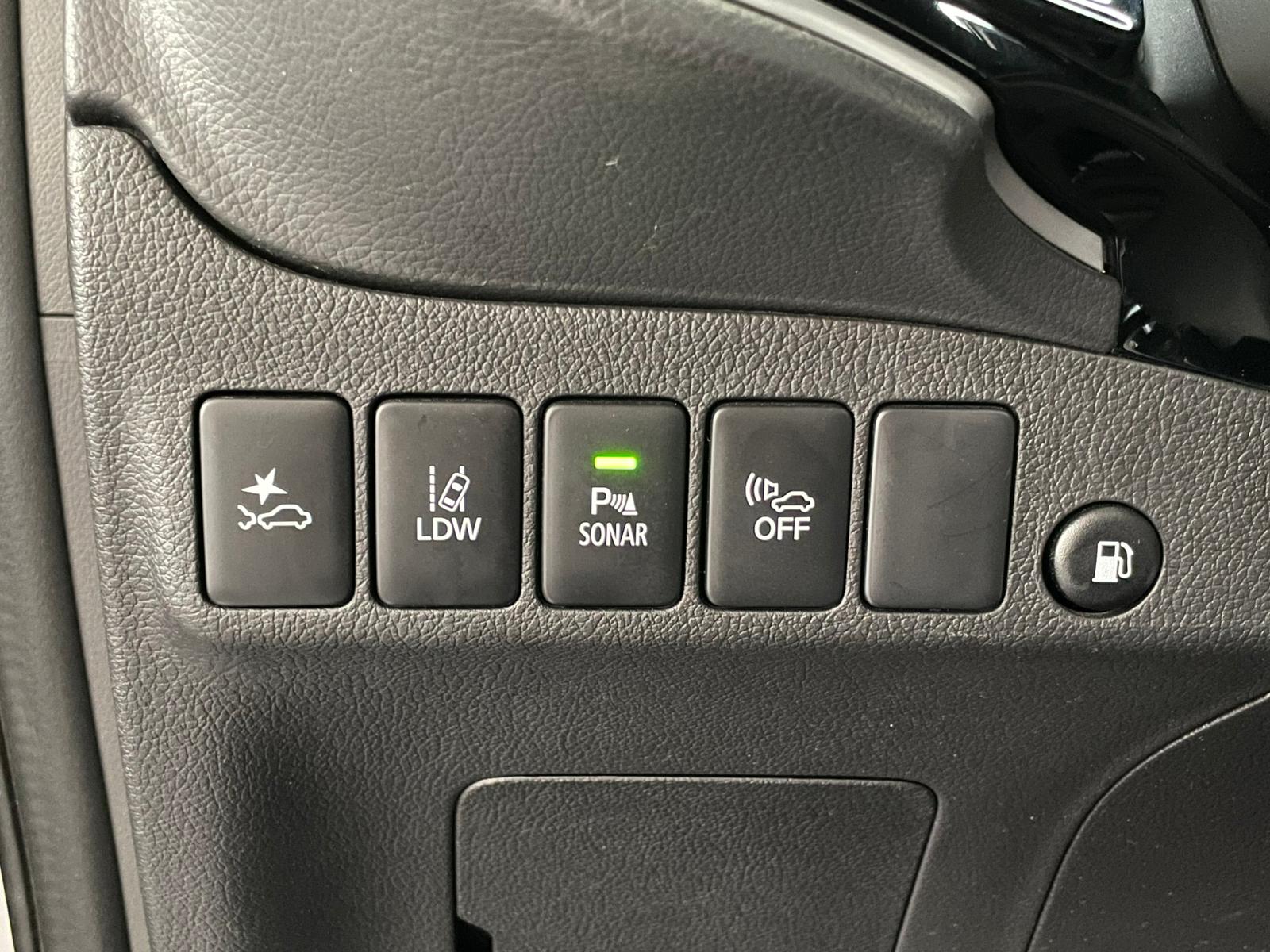 MITSUBISHI Outlander 2.4 PHEV Diamond-image-11