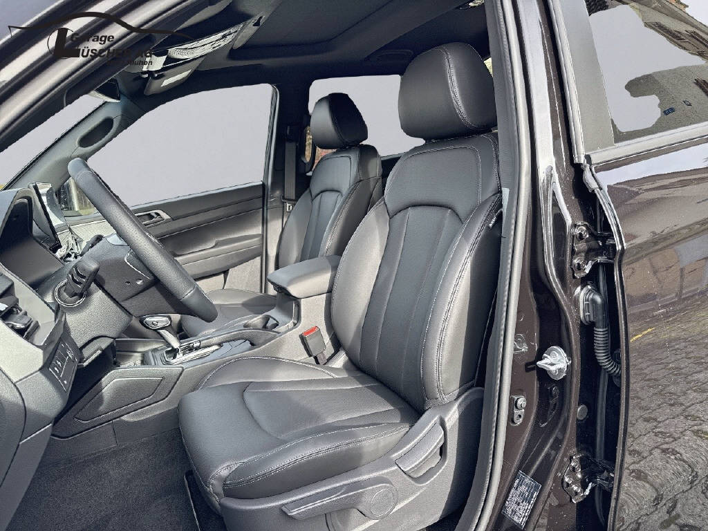 KGM-SsangYong Musso Grand 2.2 e-XDI Titanium-image-14