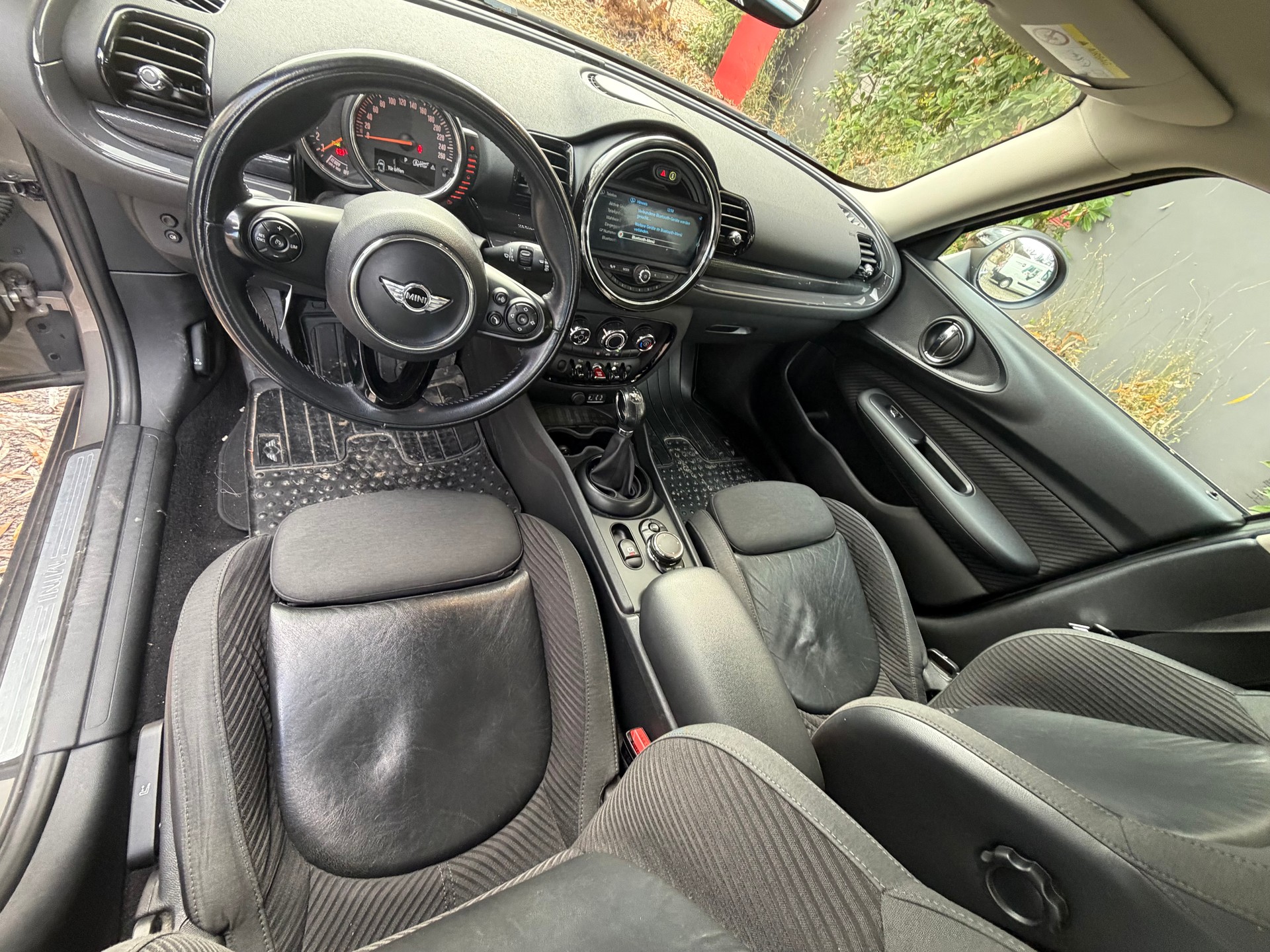 MINI Clubman Cooper D Steptronic-image-5