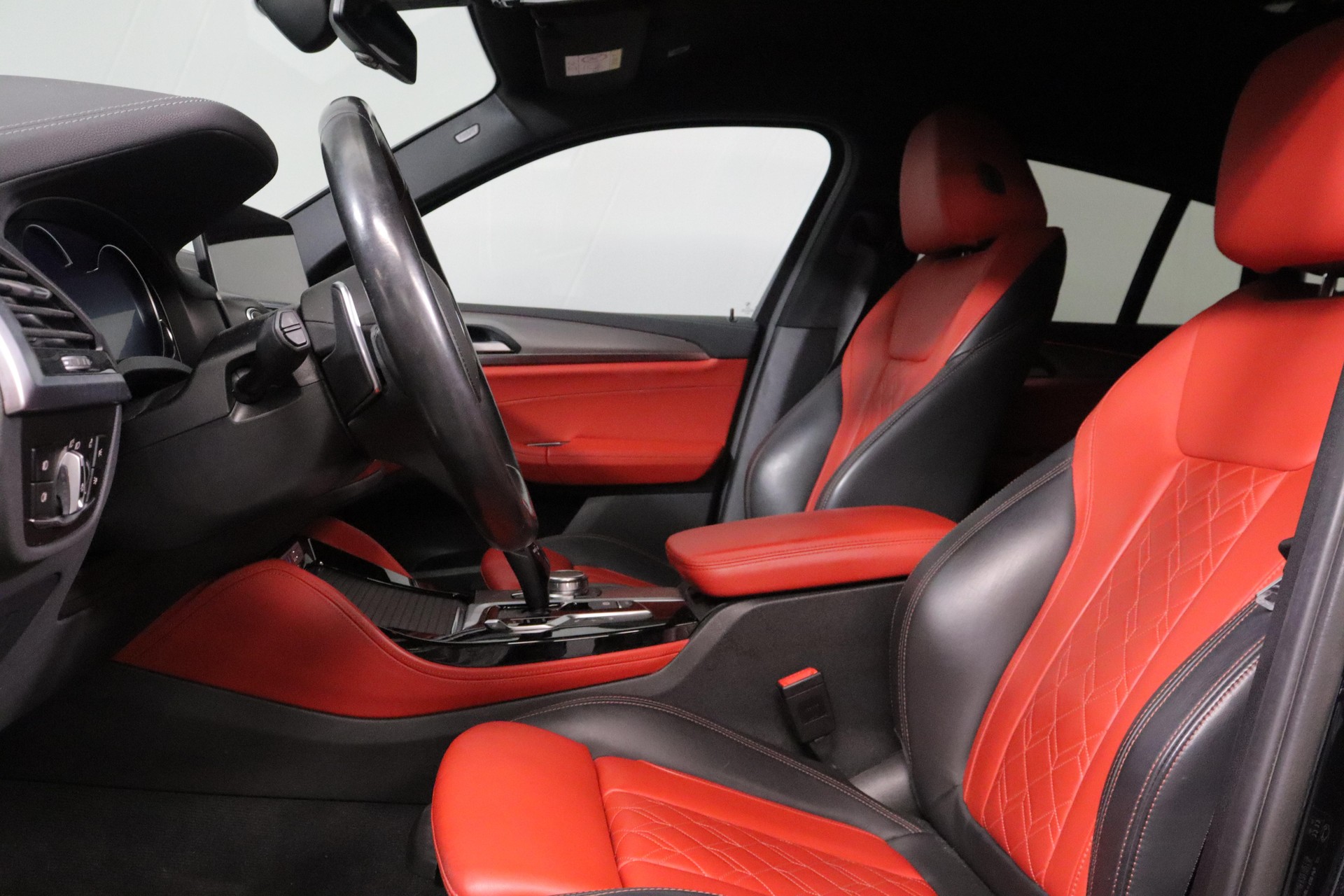 BMW X4 M40d-image-2