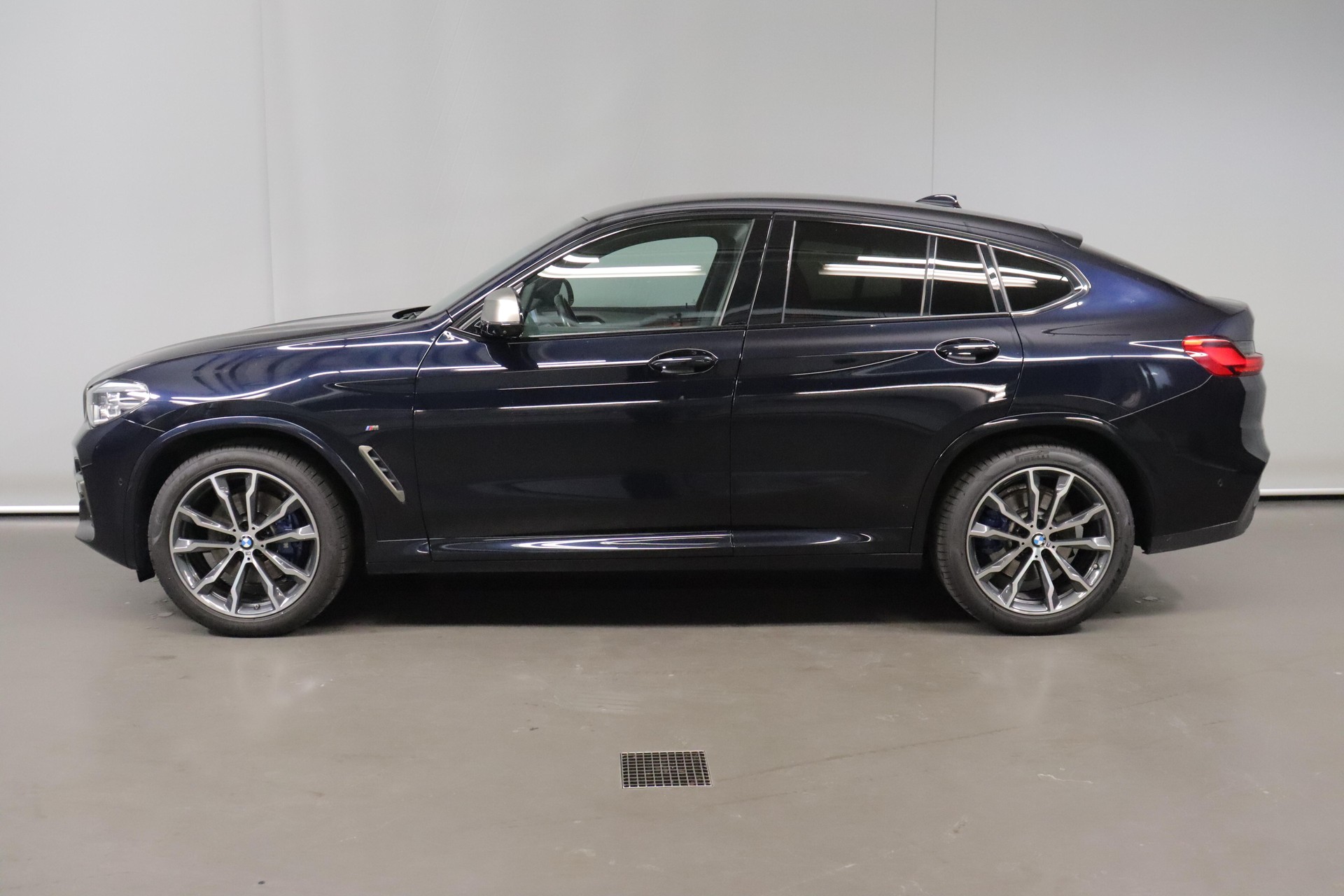 BMW X4 M40d-image-4