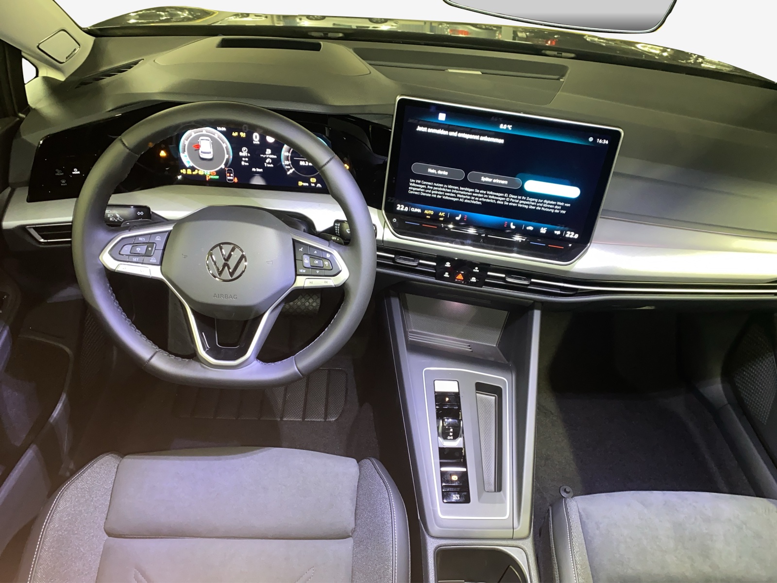 VW Golf 1.5 e TSI mHEV United DSG-image-8