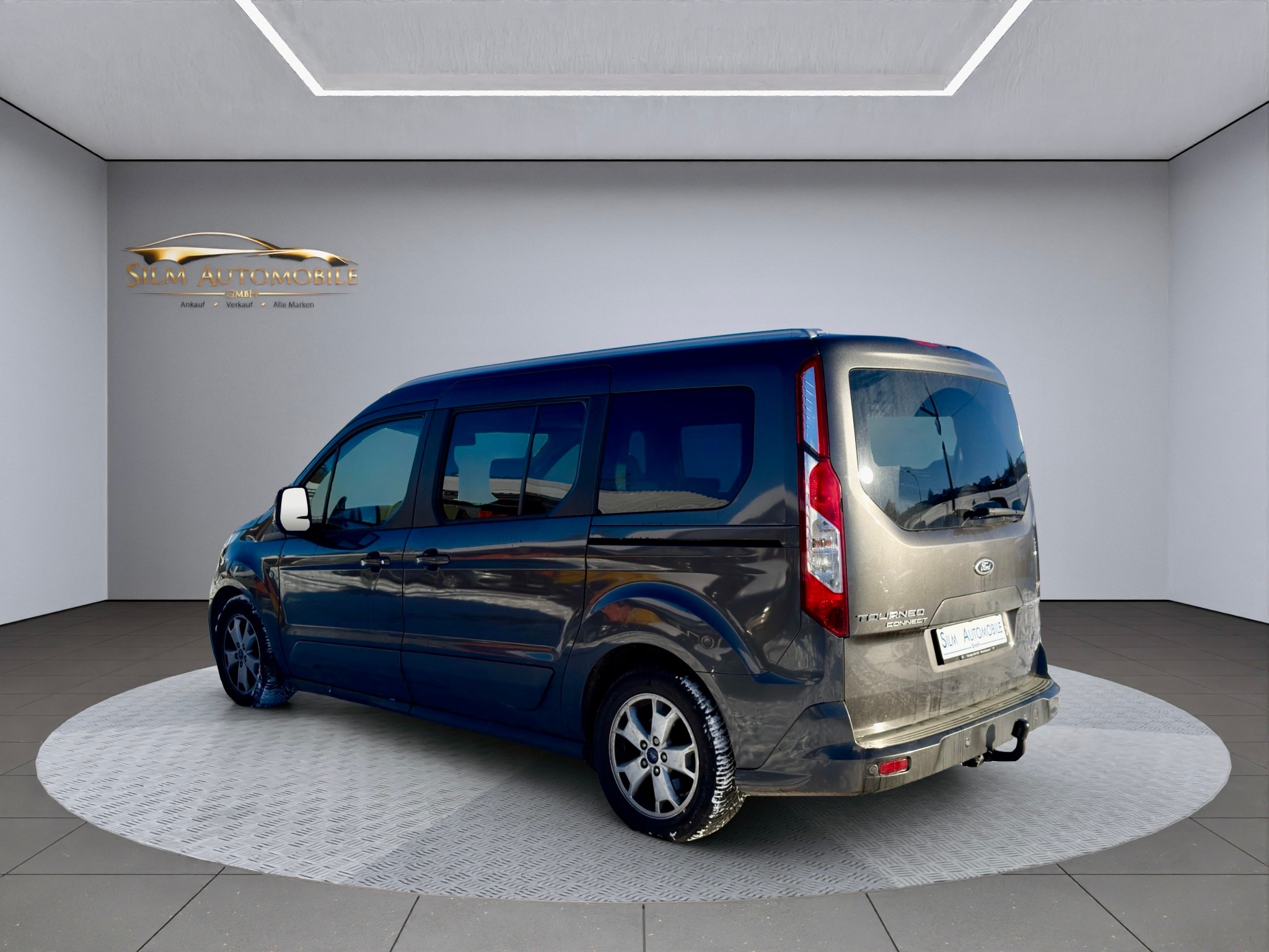 FORD Grand Tourneo Connect 1.6 SCTi Titanium Automatic, 7 Plätze, Panoramadach — slika 6
