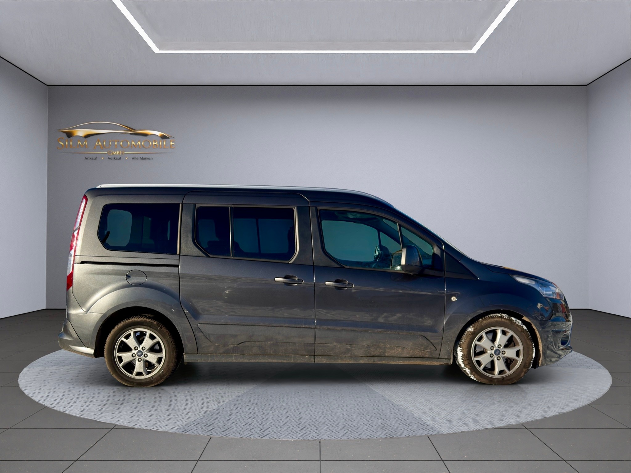 FORD Grand Tourneo Connect 1.6 SCTi Titanium Automatic, 7 Plätze, Panoramadach — slika 5