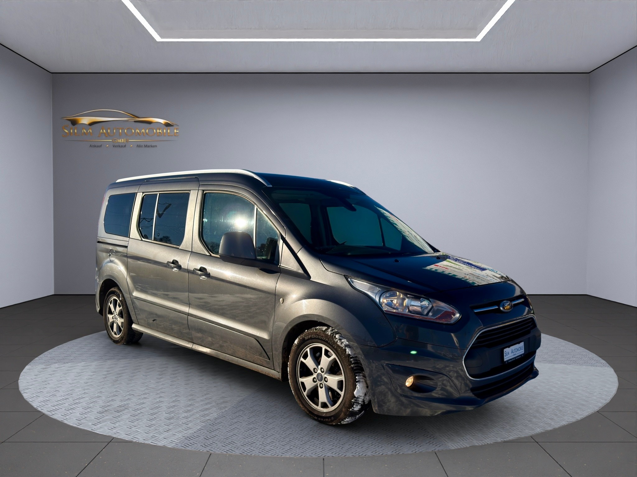 FORD Grand Tourneo Connect 1.6 SCTi Titanium Automatic, 7 Plätze, Panoramadach — slika 1