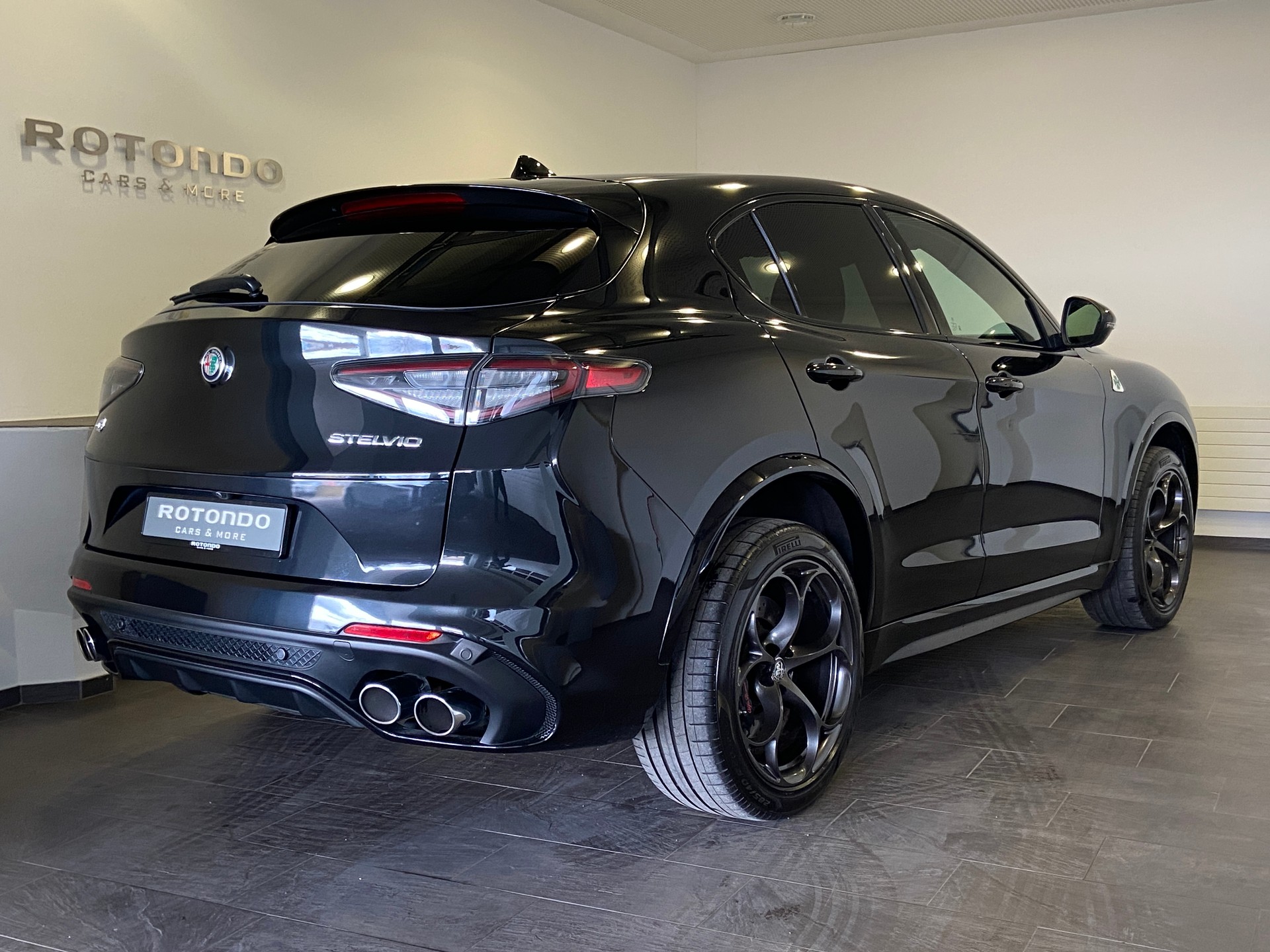 ALFA ROMEO Stelvio 2.9 V6 Quadrifoglio Q4 AT8-image-1