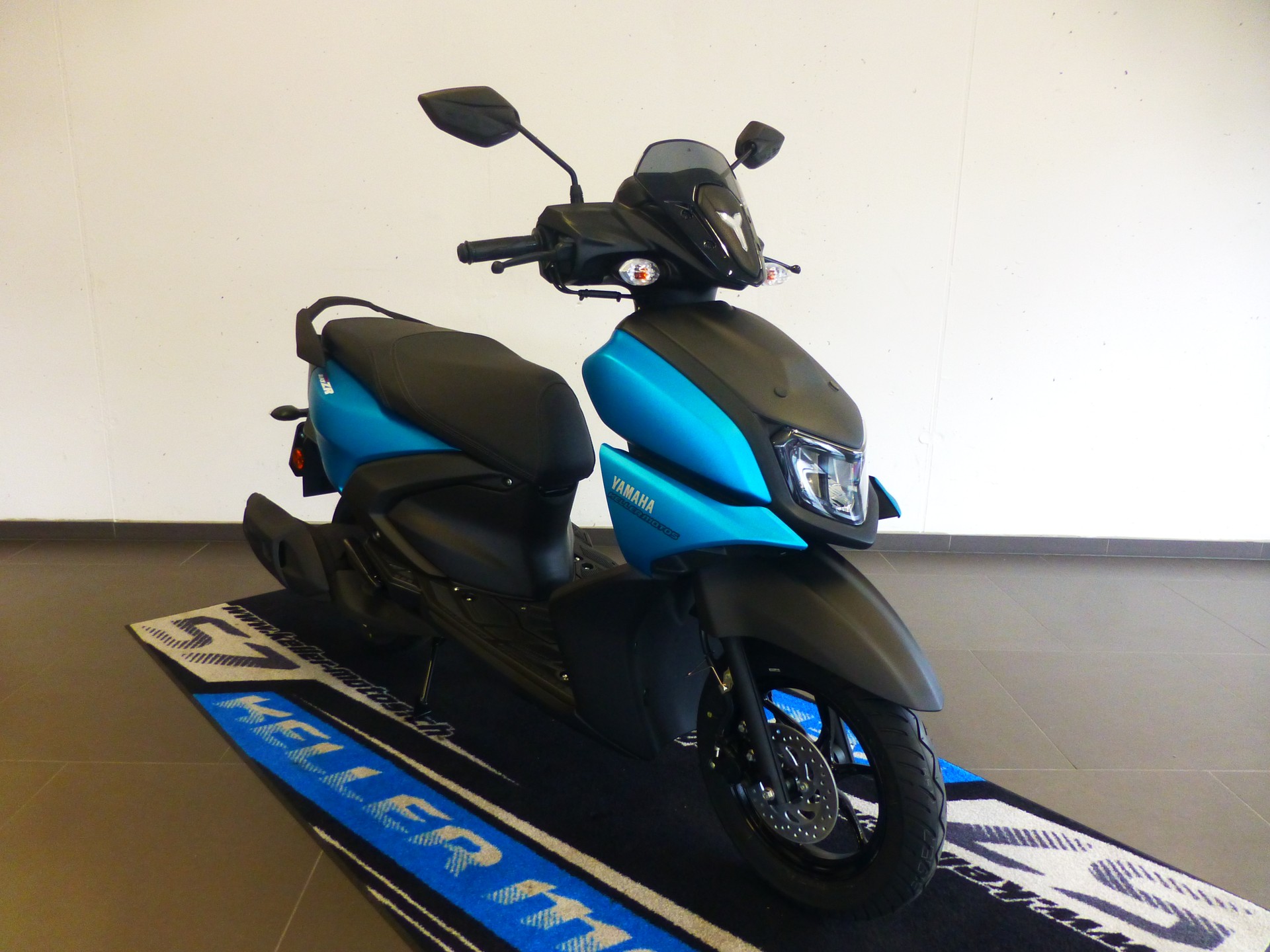 YAMAHA Ray 125-showroom-element-3