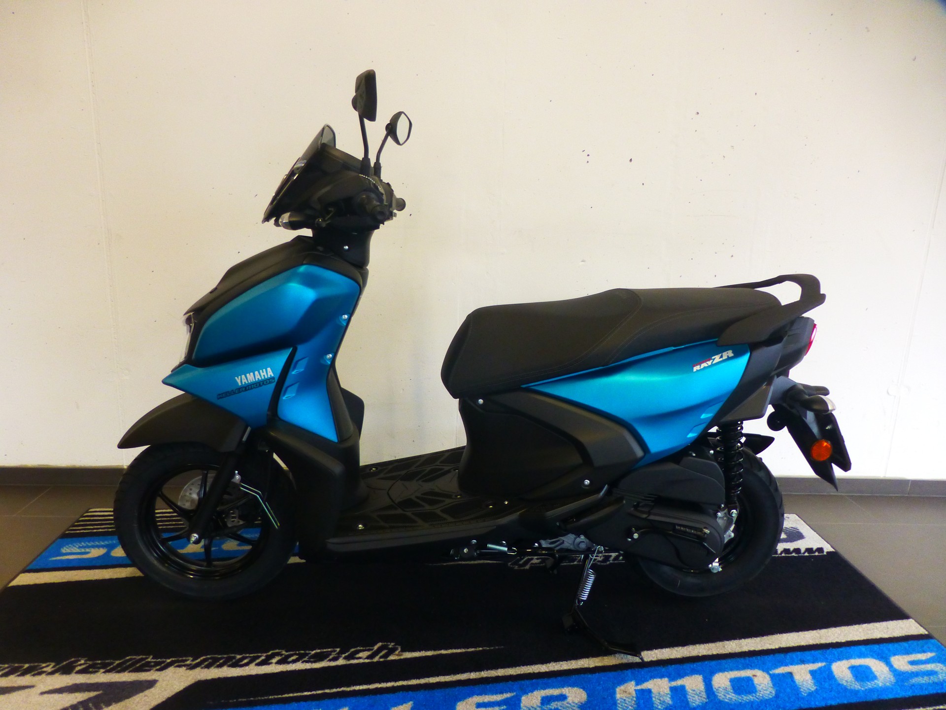 YAMAHA Ray 125-showroom-element-2