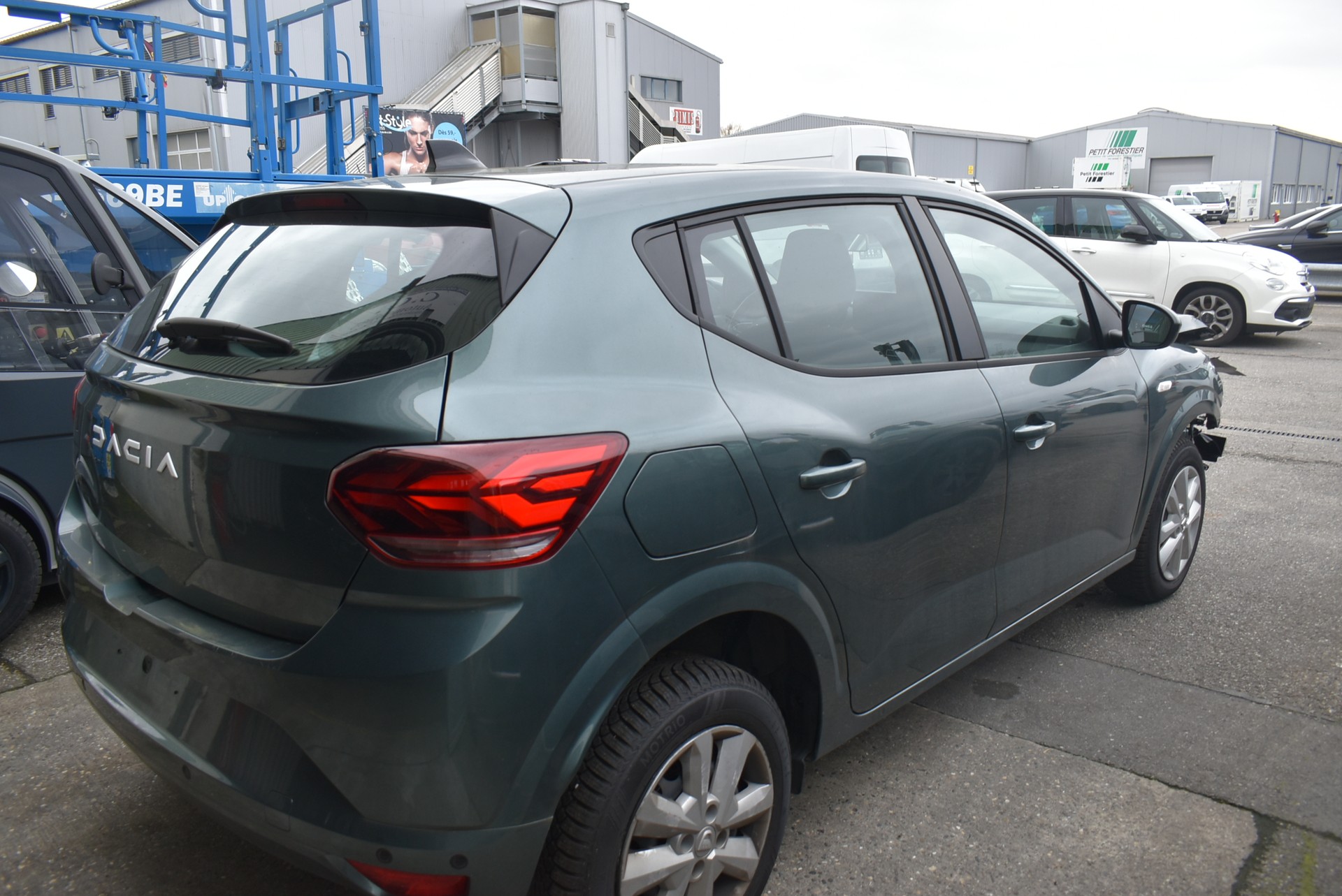 DACIA Sandero TCe 90 Expression CVT-image-5