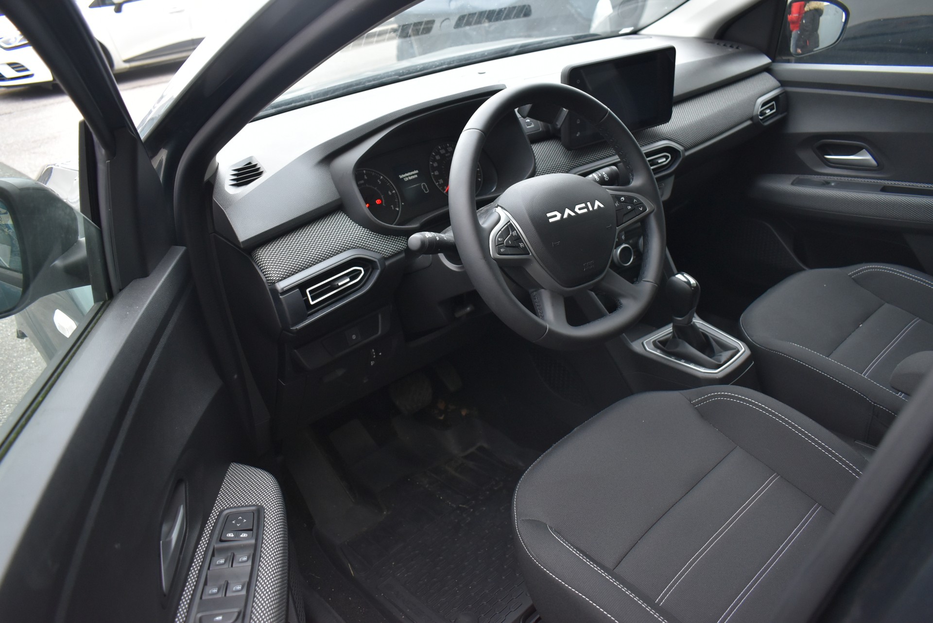 DACIA Sandero TCe 90 Expression CVT-image-2