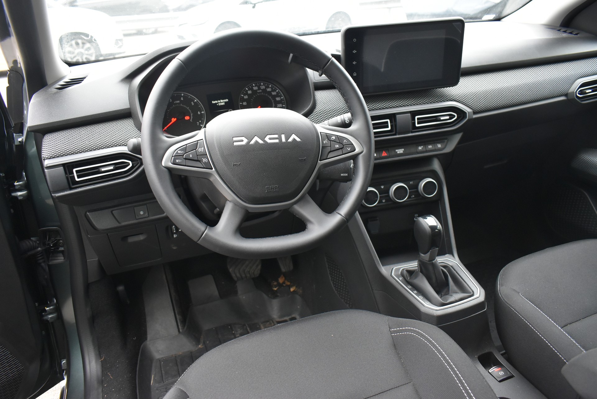 DACIA Sandero TCe 90 Expression CVT-image-9