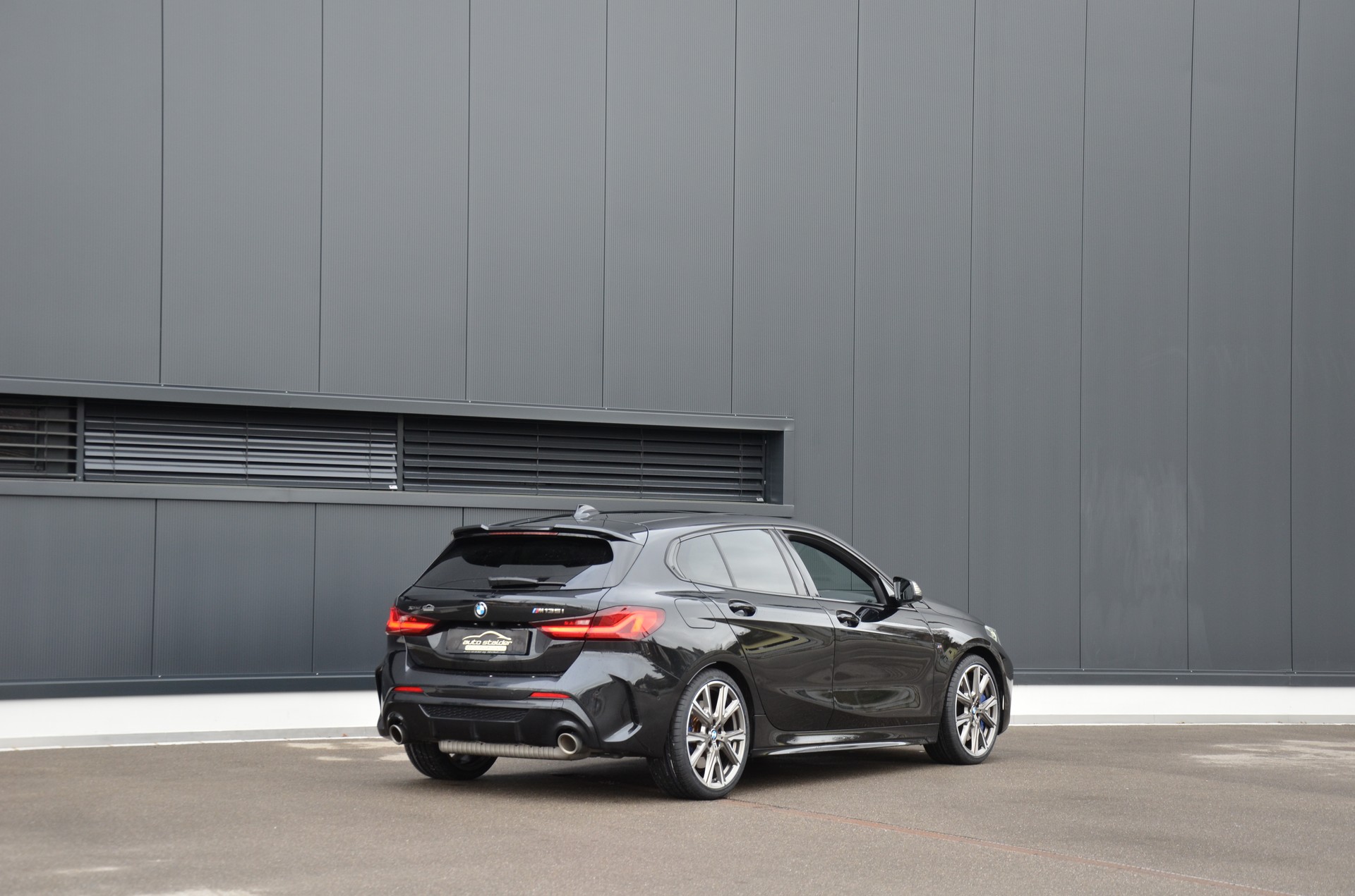 BMW M135i xDrive Steptronic-image-2