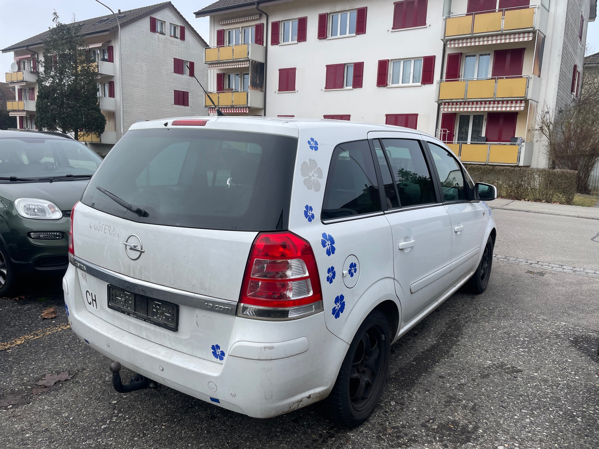OPEL Zafira 1.9 CDTI Edition Automatic-image-4